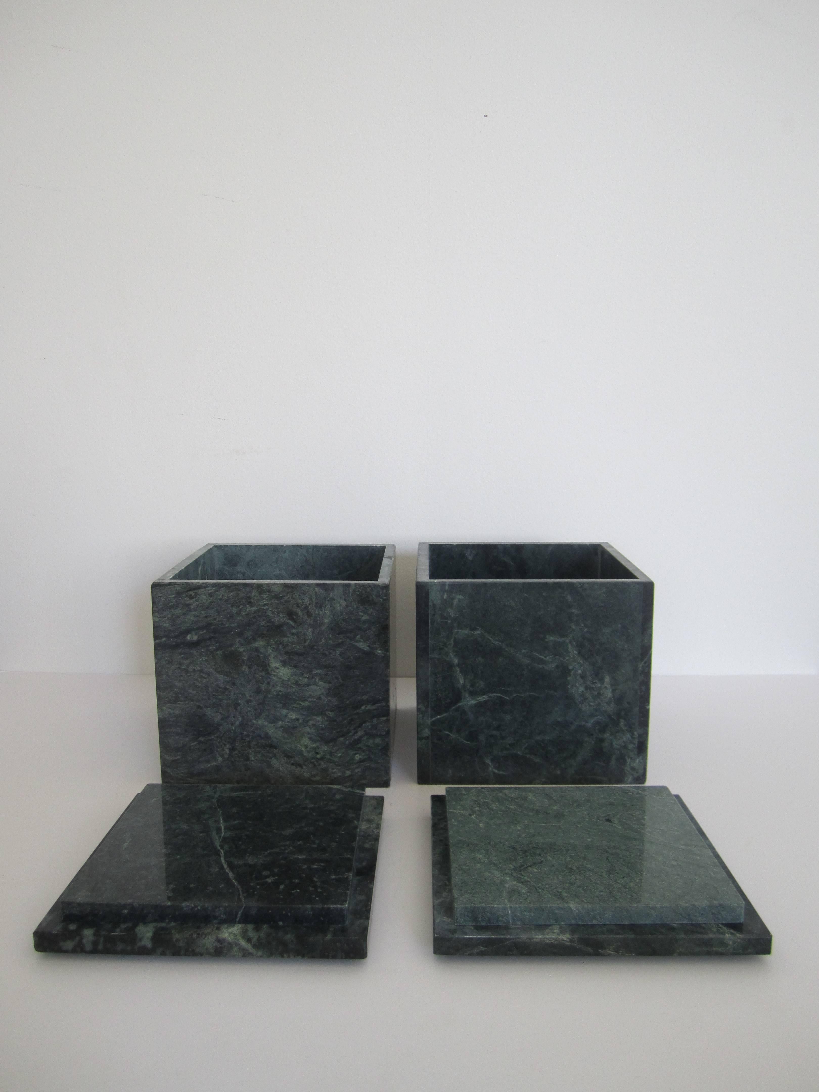 Vintage Pair of Substantial Modern Marble Boxes in Hunter Green, 1970s 4