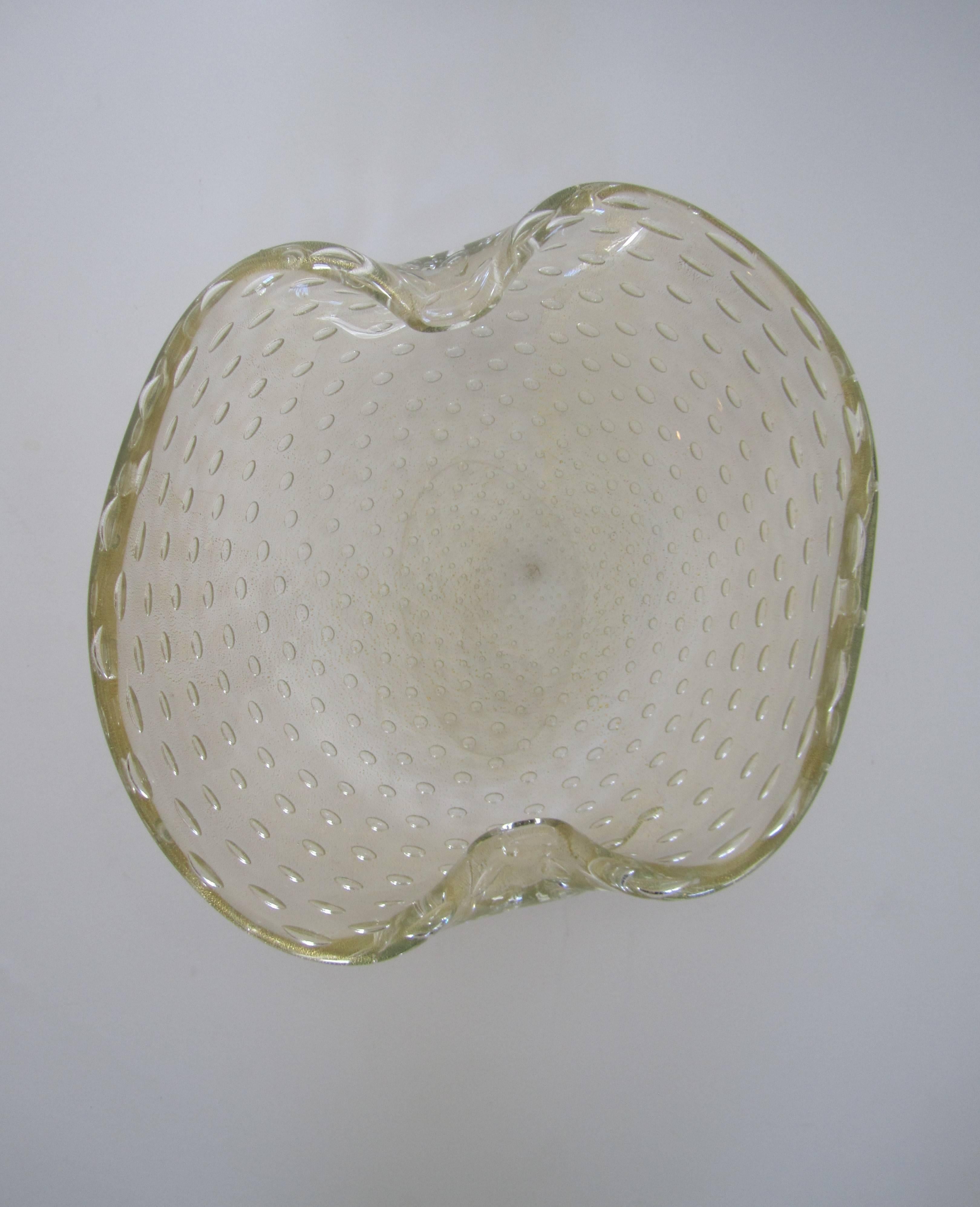 Vintage Seguso Italian Murano Clear with Gold Italian Art Glass Bowl, 1960s In Excellent Condition In New York, NY