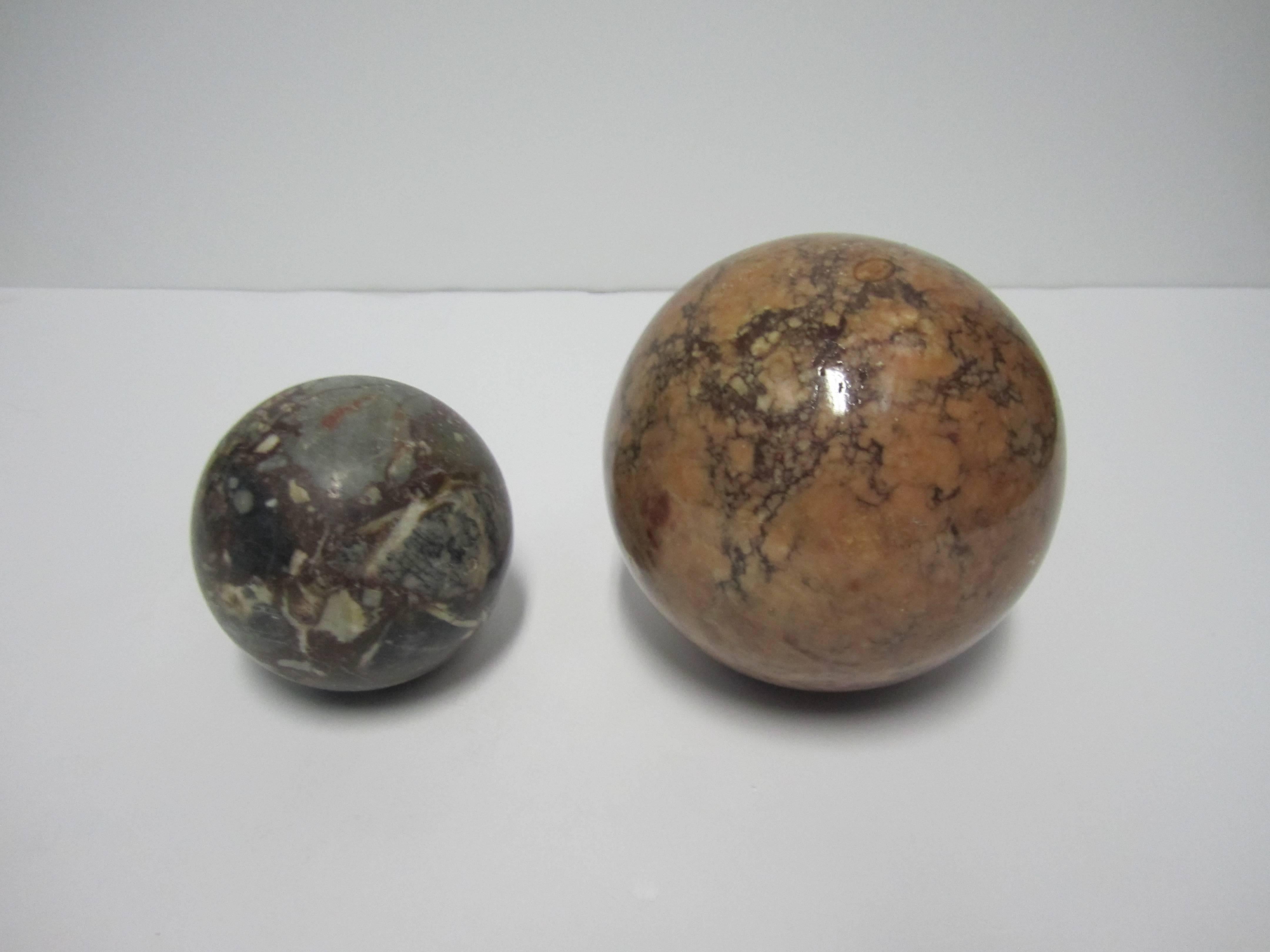 Pair of Vintage Modern Marble Spheres, 1970s 1