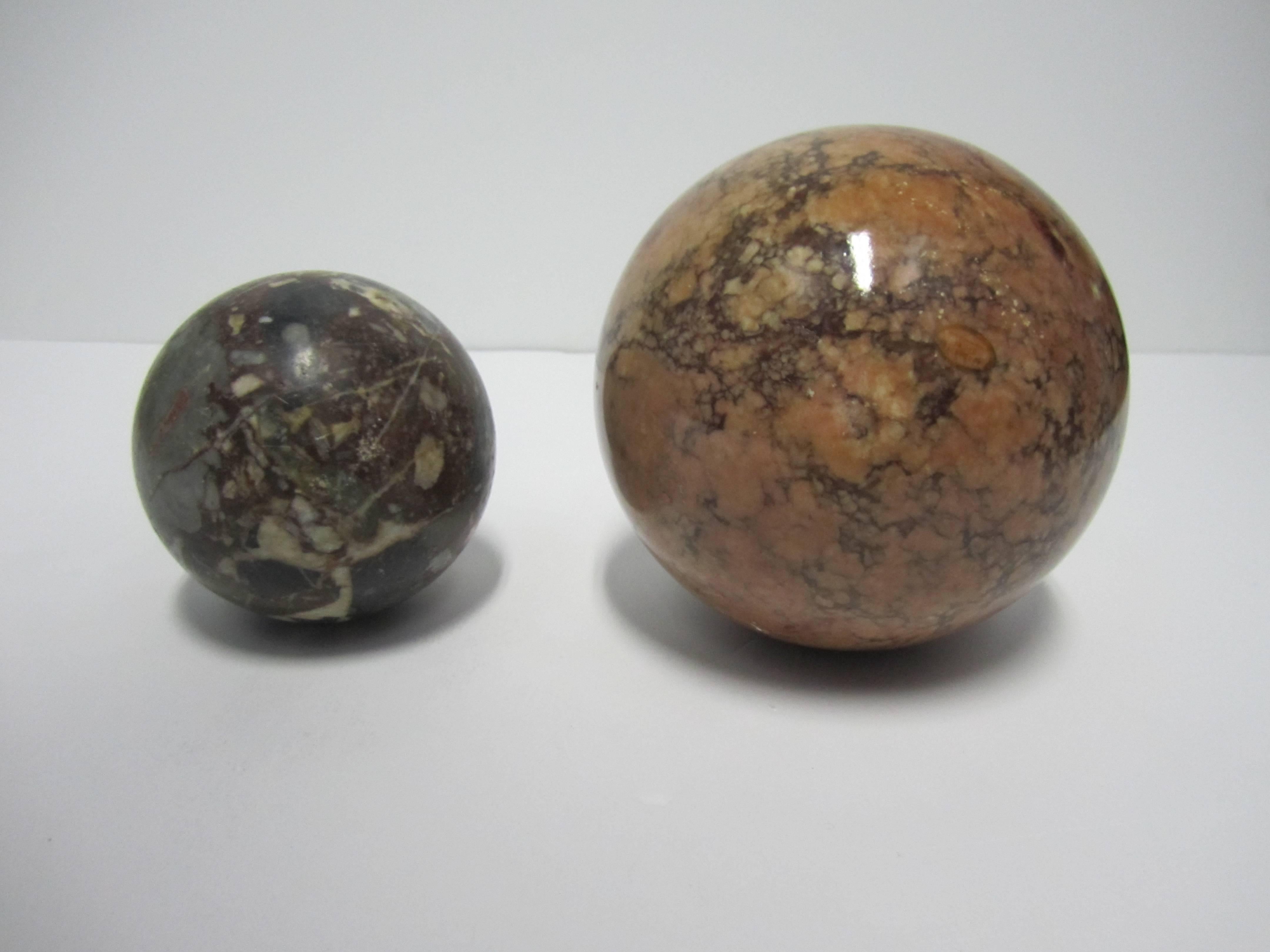 Pair of Vintage Modern Marble Spheres, 1970s 2