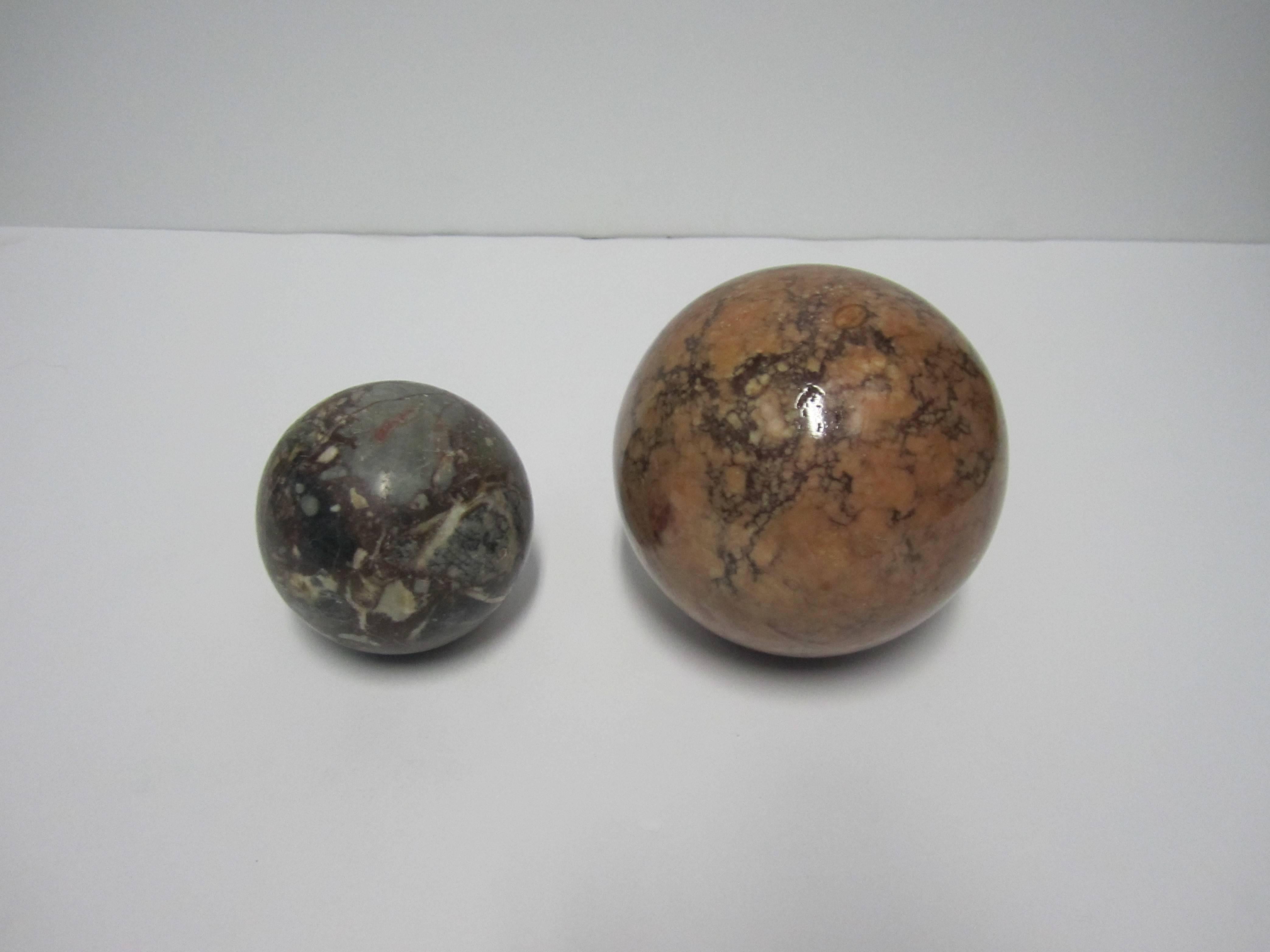Pair of Vintage Modern Marble Spheres, 1970s 4