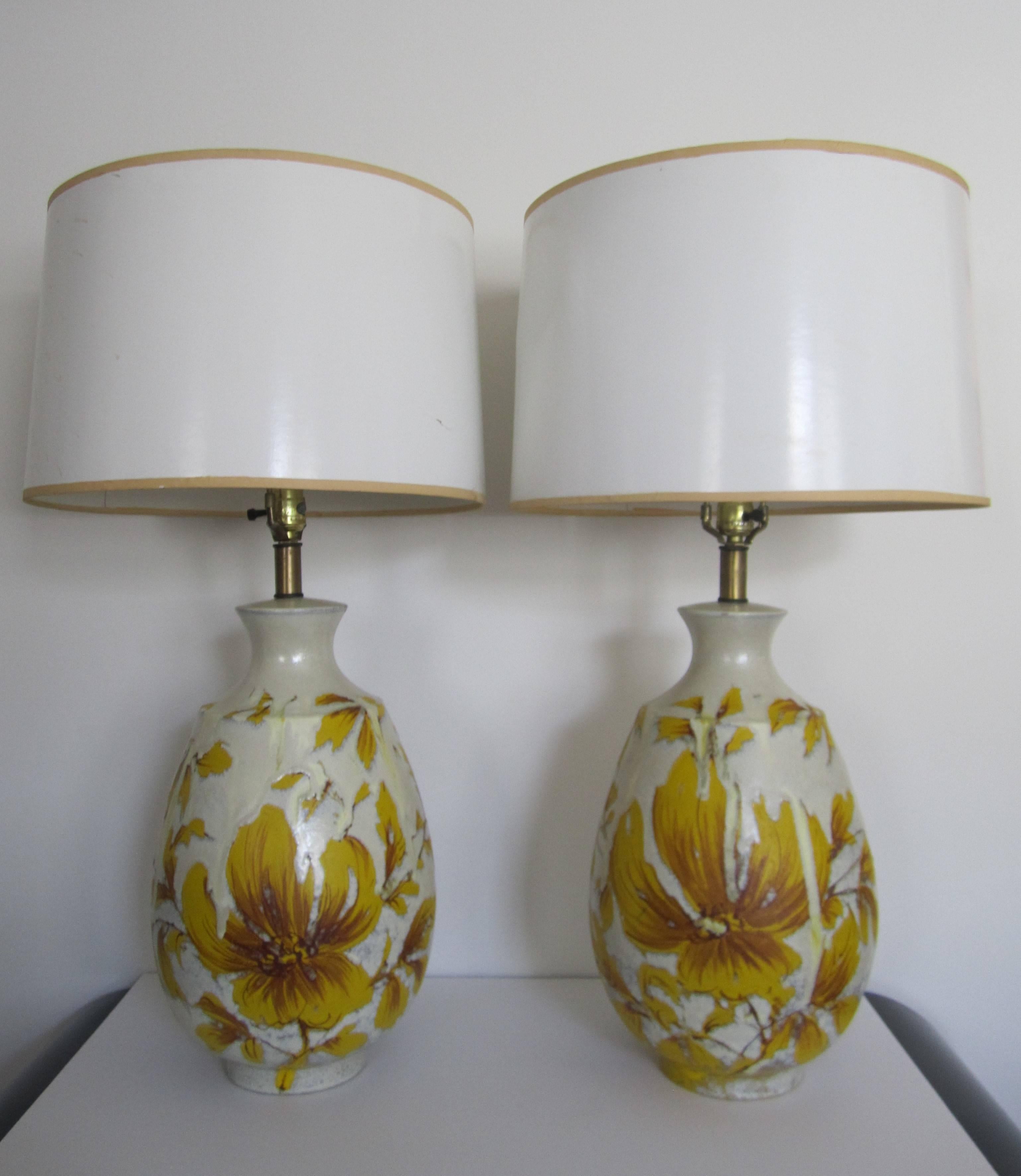 American Yellow and White Terracotta Pottery Table Lamps with Flowers, Pair, 1960s