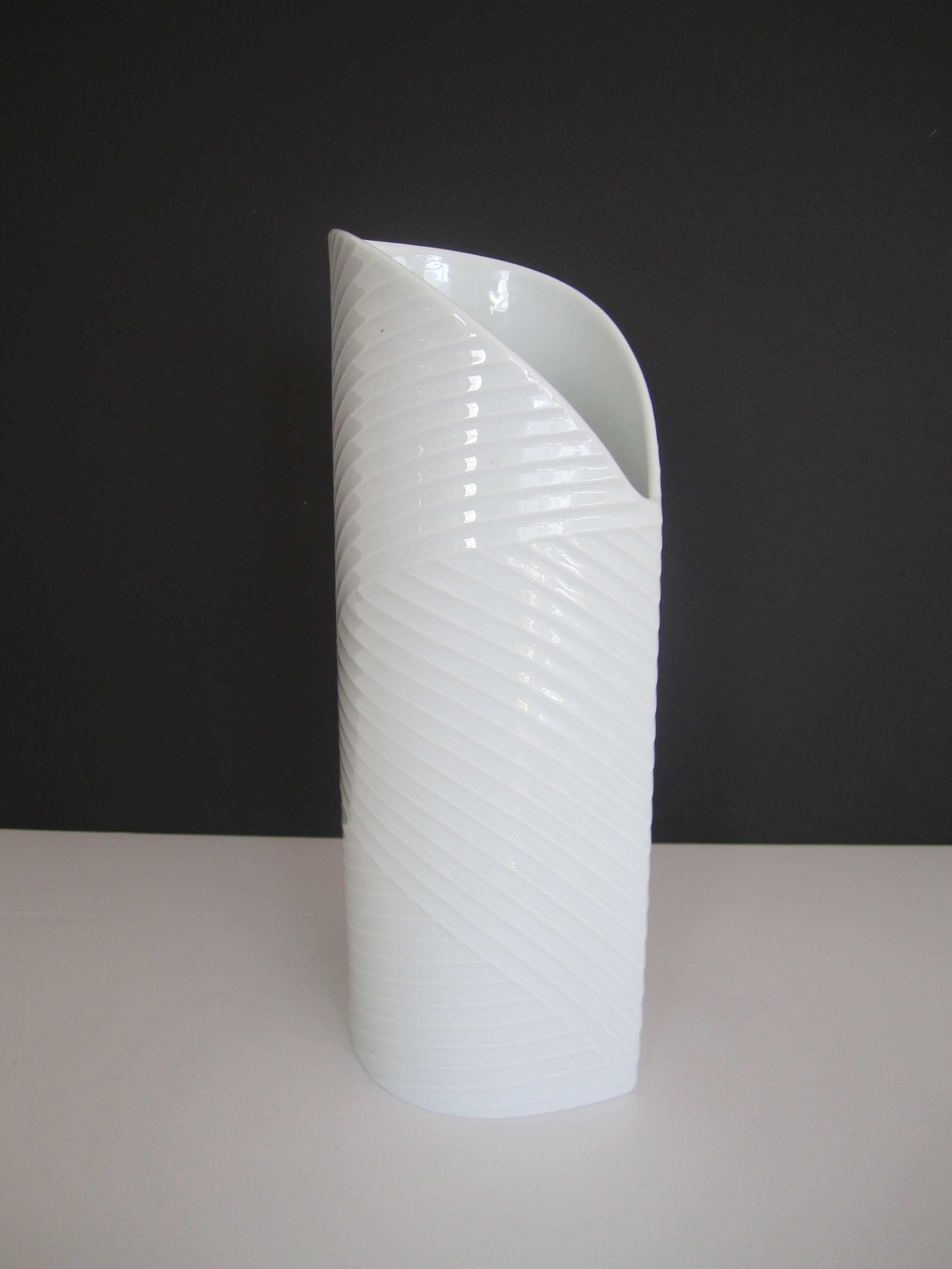 German White Porcelain Ceramic Vase, Germany For Sale 2