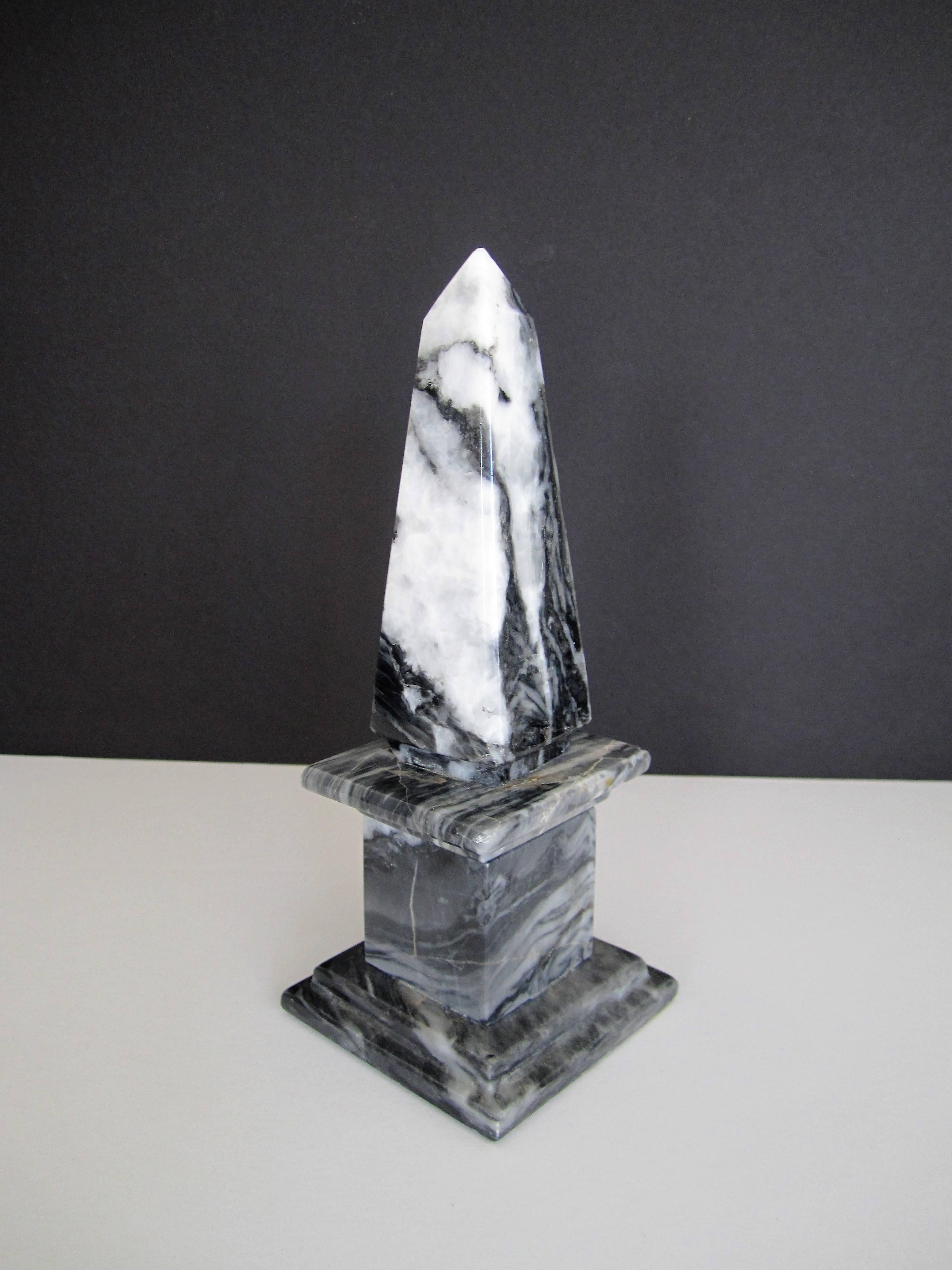 Modern Black and White Marble Obelisk, 1970s In Excellent Condition In New York, NY