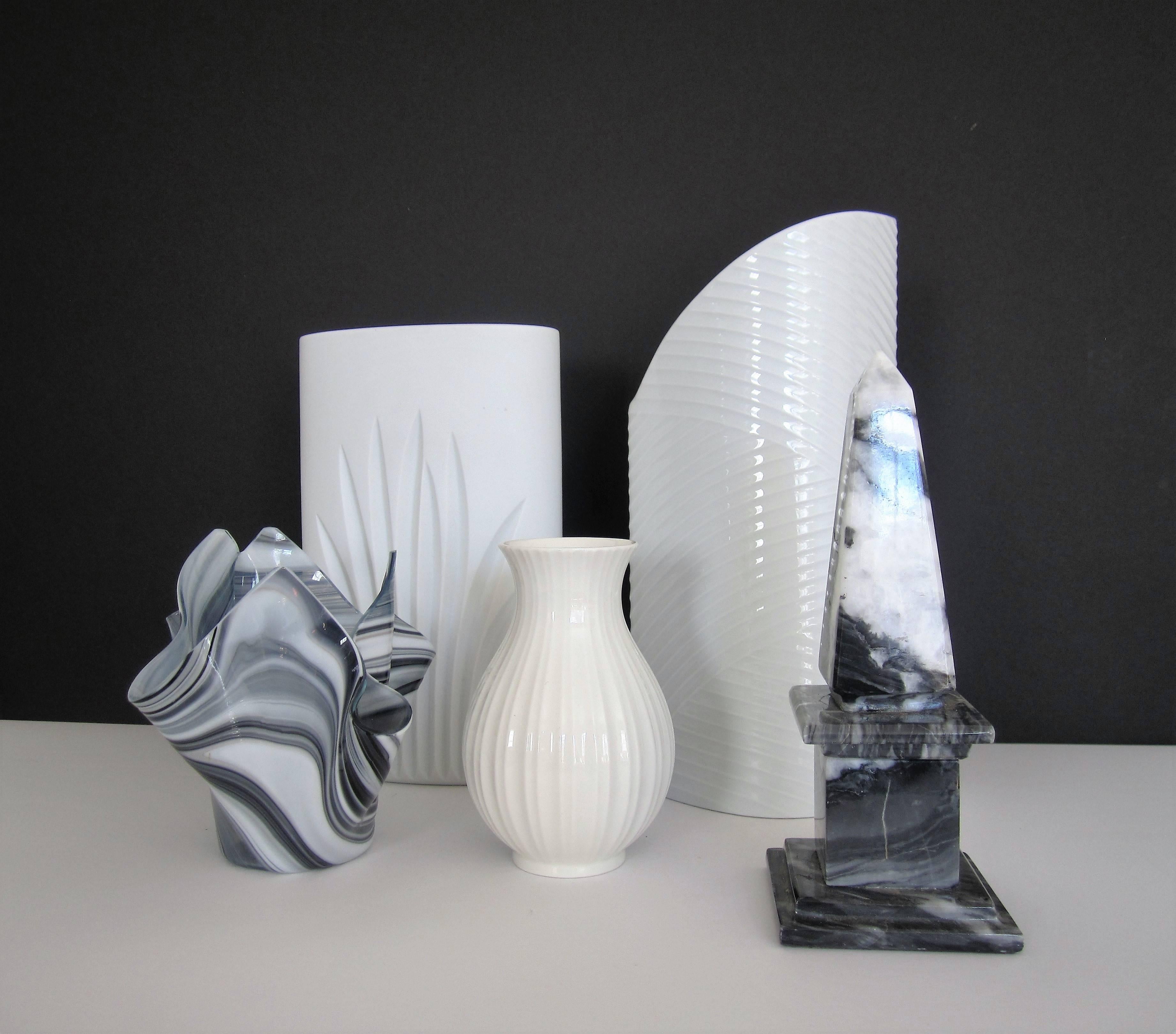 Contemporary Handkerchief Black and White Art Glass Vase in the Venini Style For Sale