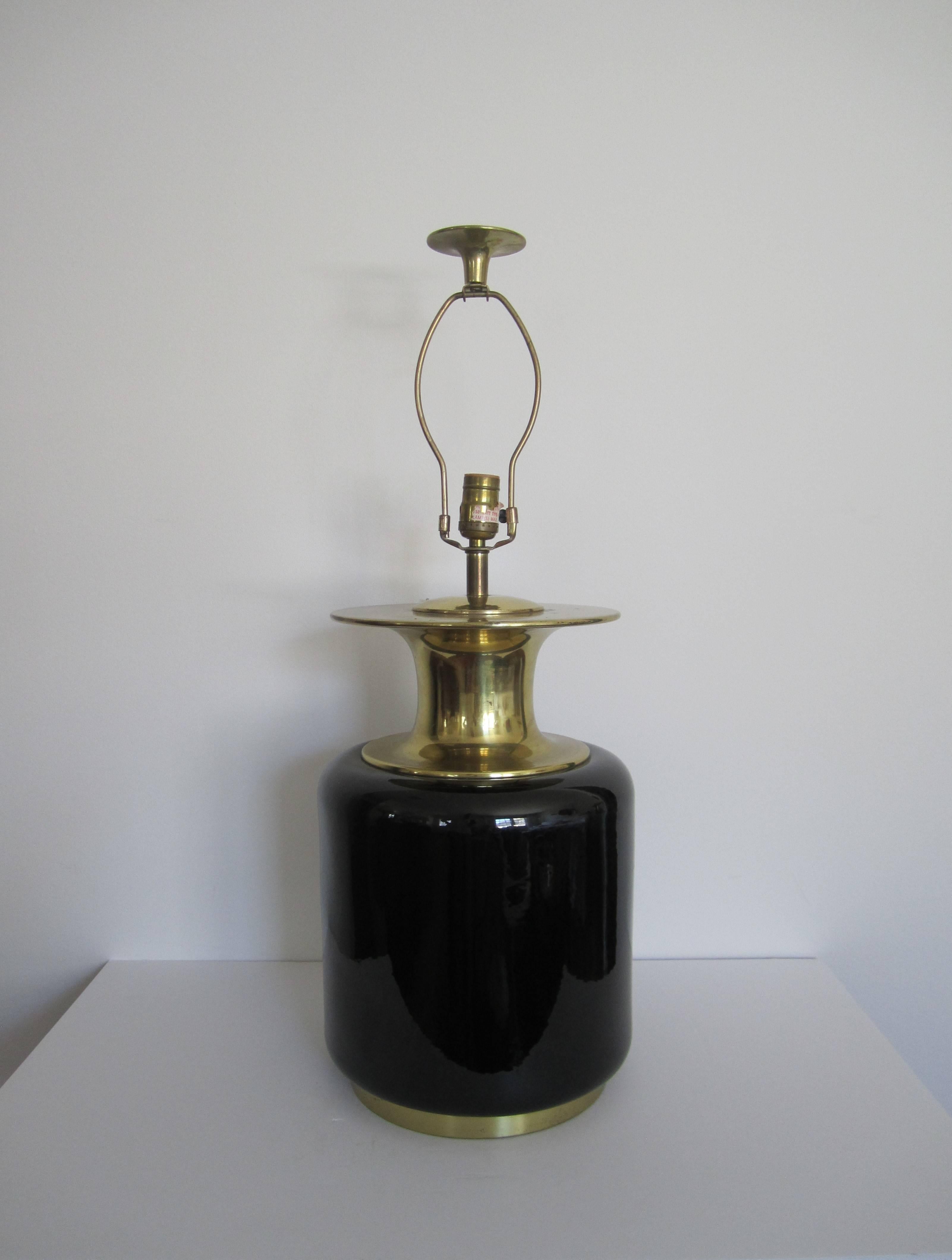 Post-Modern Black Ceramic and Brass Table Lamp by Champman Postmodern, circa 1980s For Sale