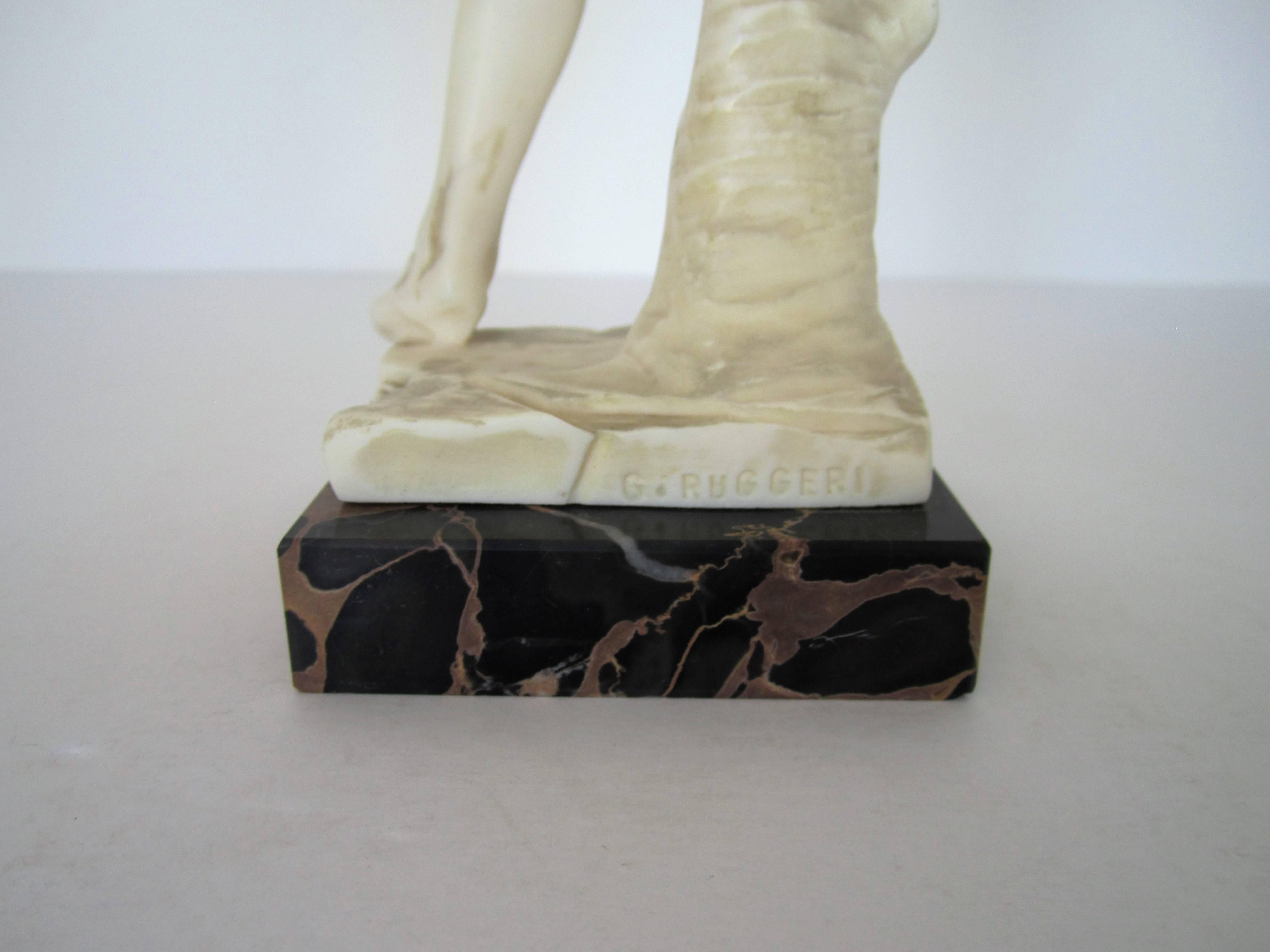 20th Century Classic Italian Roman Sculpture of the 'David' on Black Marble Base For Sale