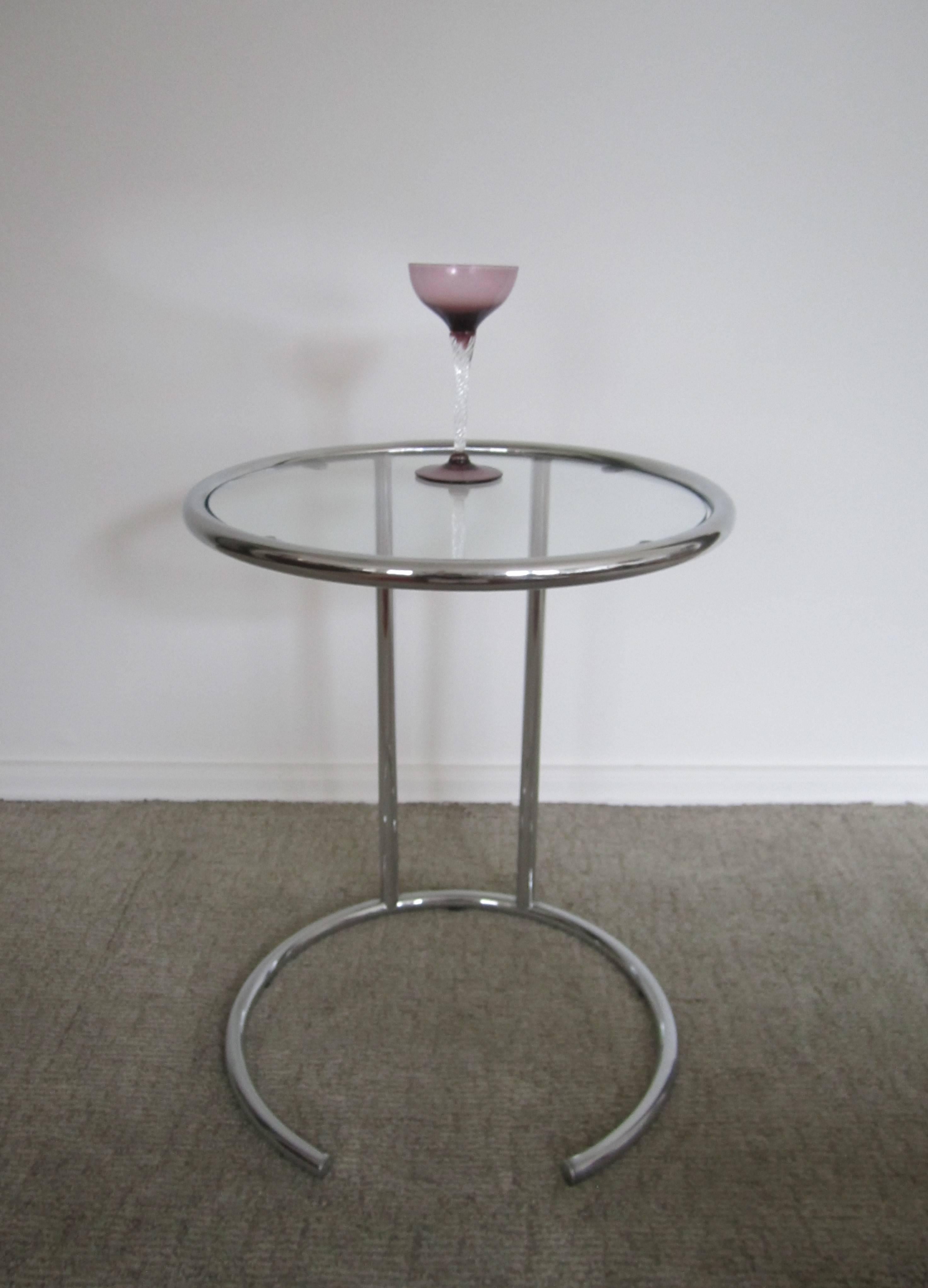 Vintage Modern Italian Chrome and Glass Side Table, Italy, 1970s 2