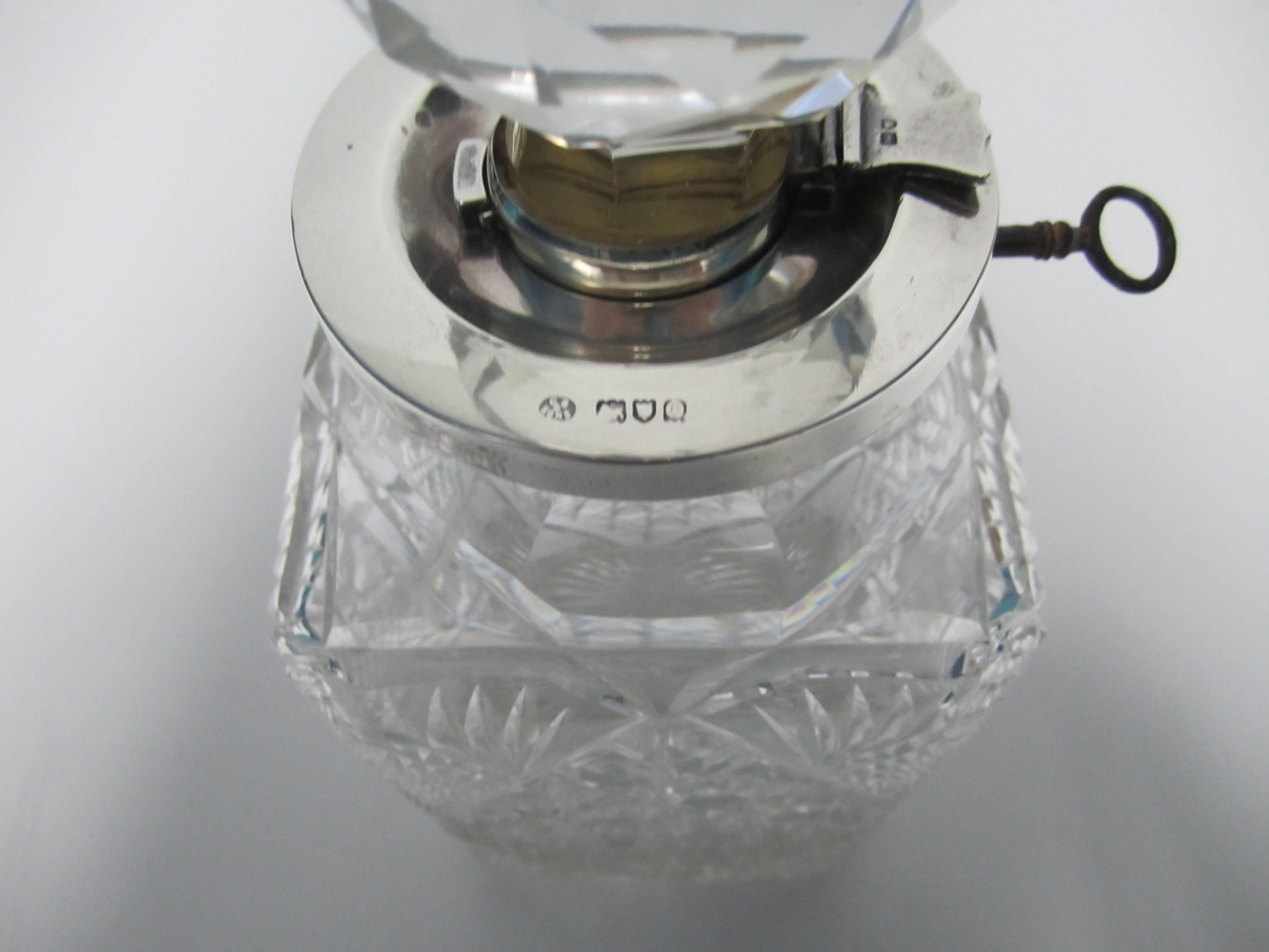 English Sterling Silver and Crystal Liquor Spirit Bar Decanter In Good Condition For Sale In New York, NY