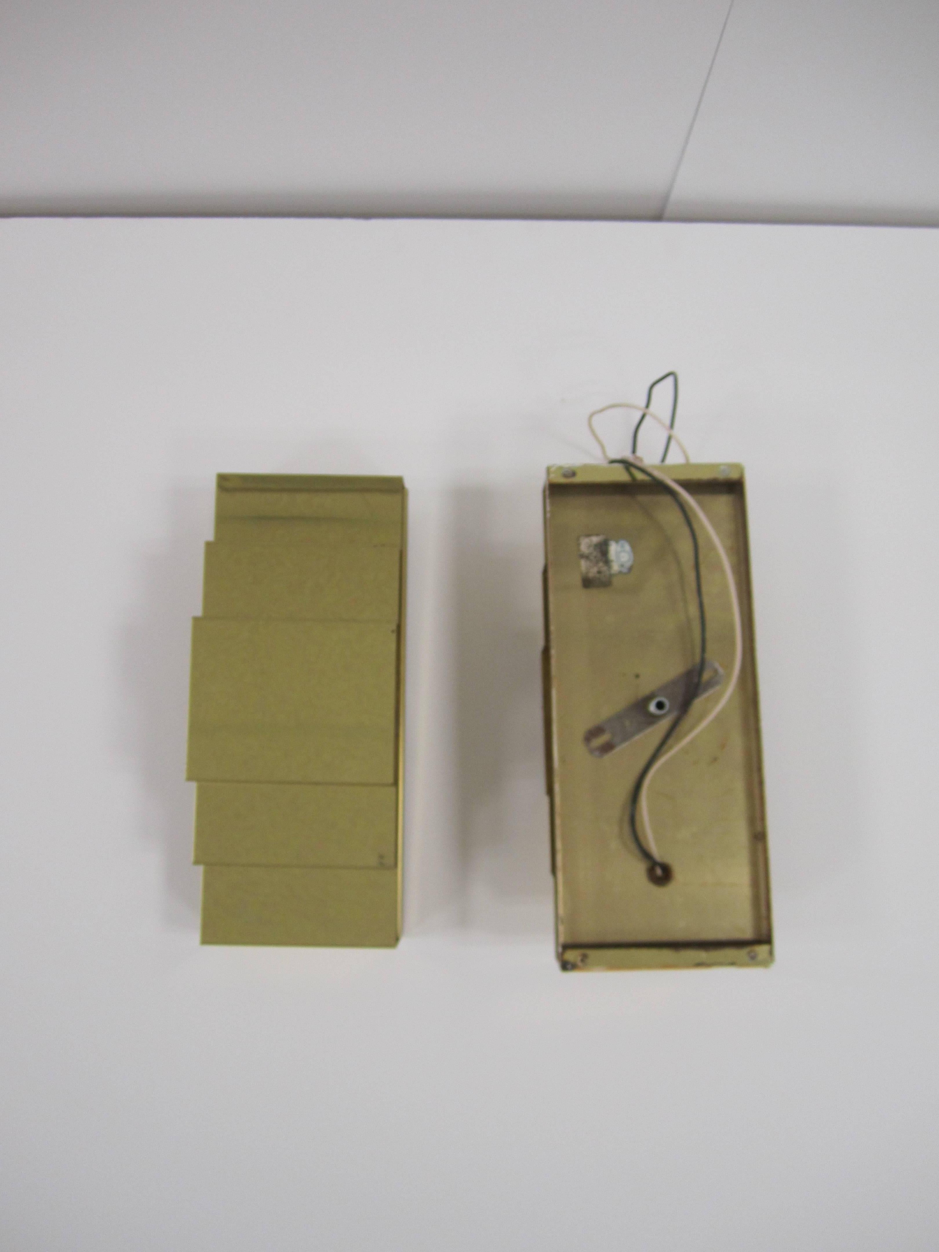 Apliques de latón estilo Art Decó moderno de los años 70 Paul Evans, hacia la década de 1970 en venta 8
