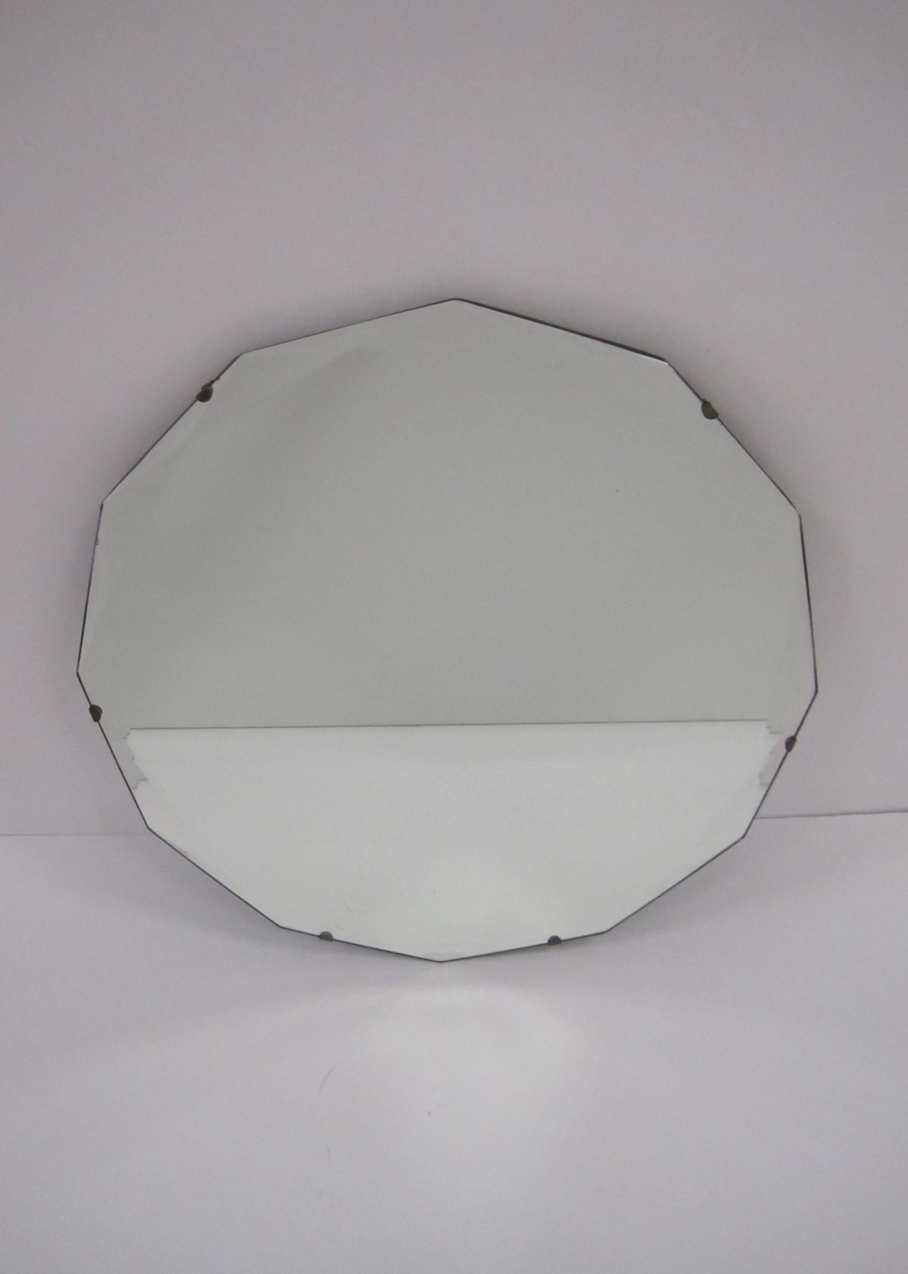 Round Hollywood Regency Beveled Glass Wall Mirror In Excellent Condition In New York, NY