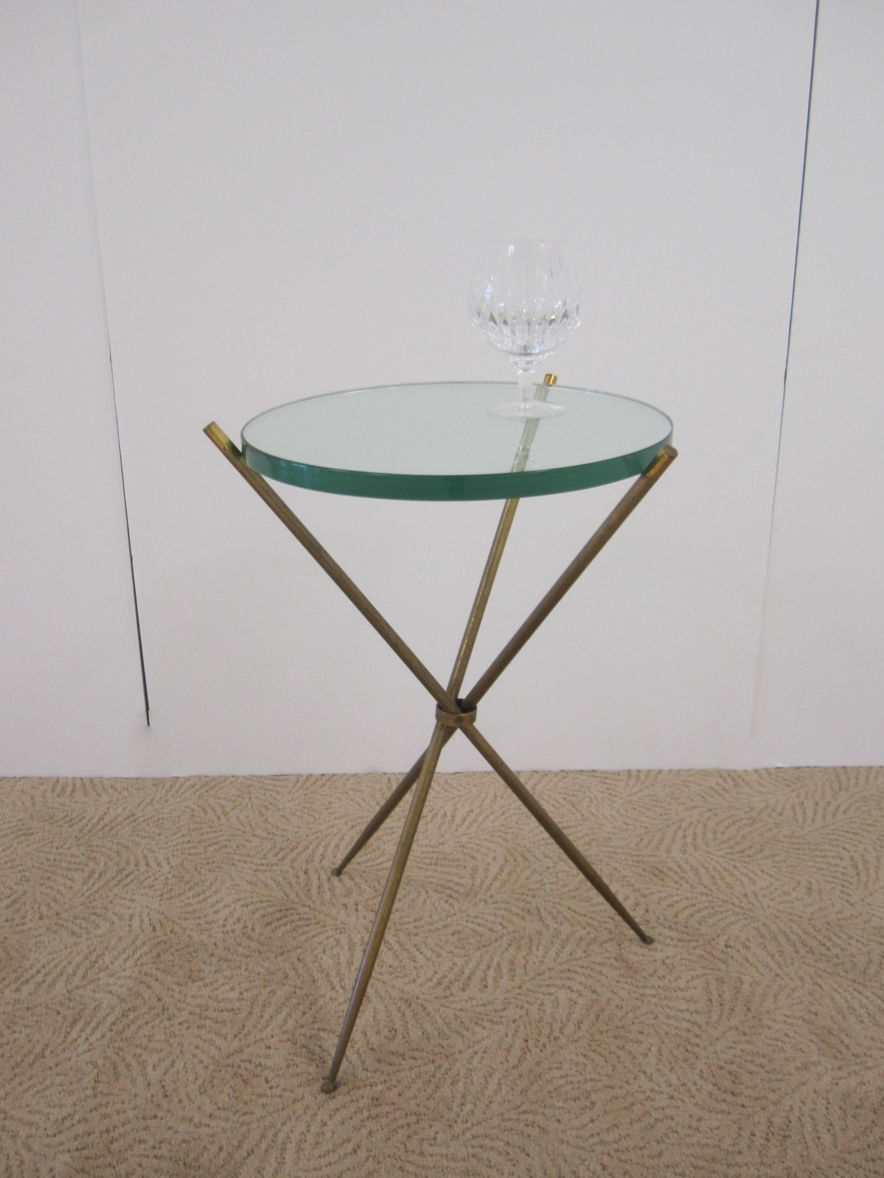 Tempered Vintage Modern Italian Brass and Glass Tripod Side Table after Gio Ponti, Italy