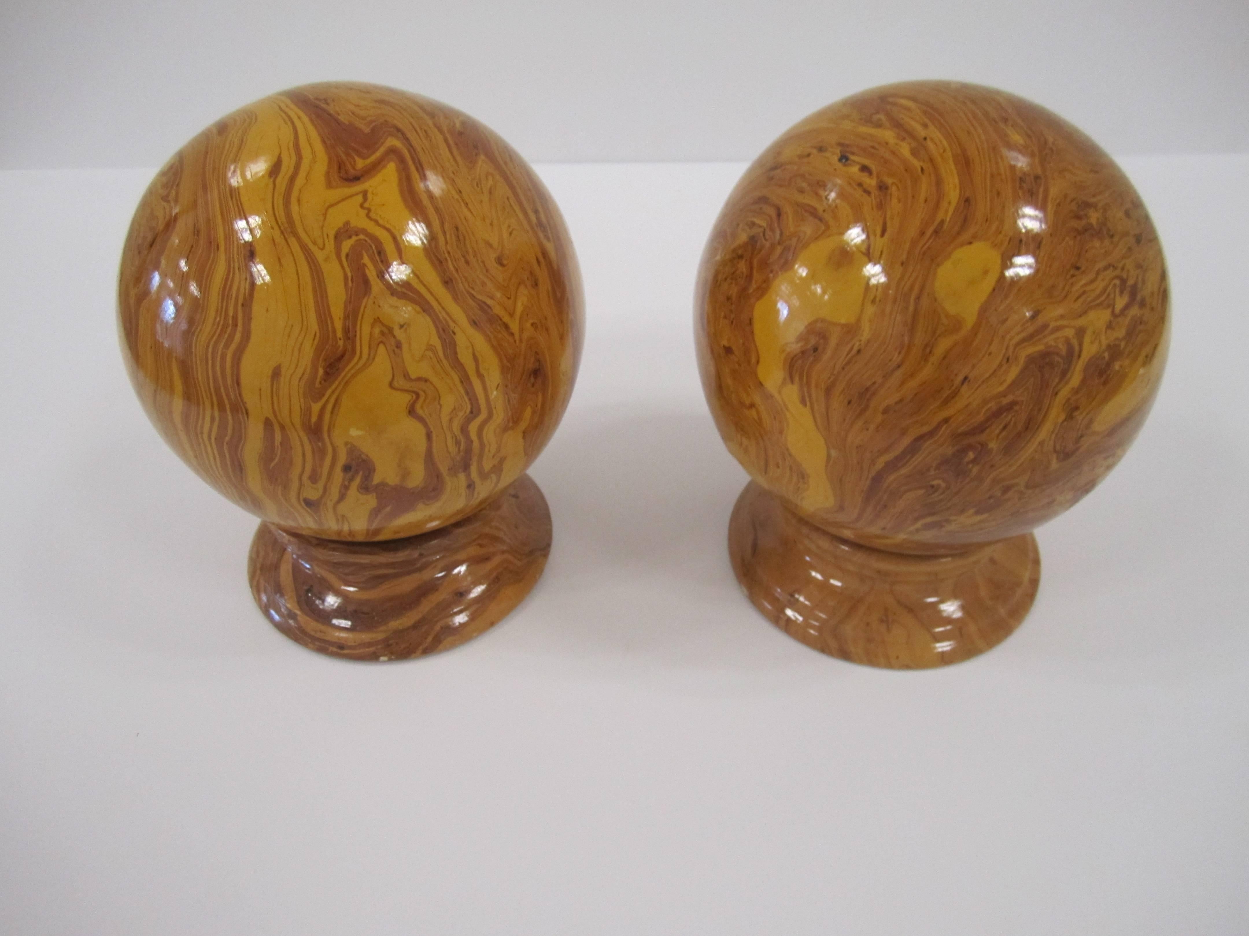 Ceramic Italian Yellow Pottery Marbleized Ball Spheres Garnitures on Pedestals, Pair For Sale