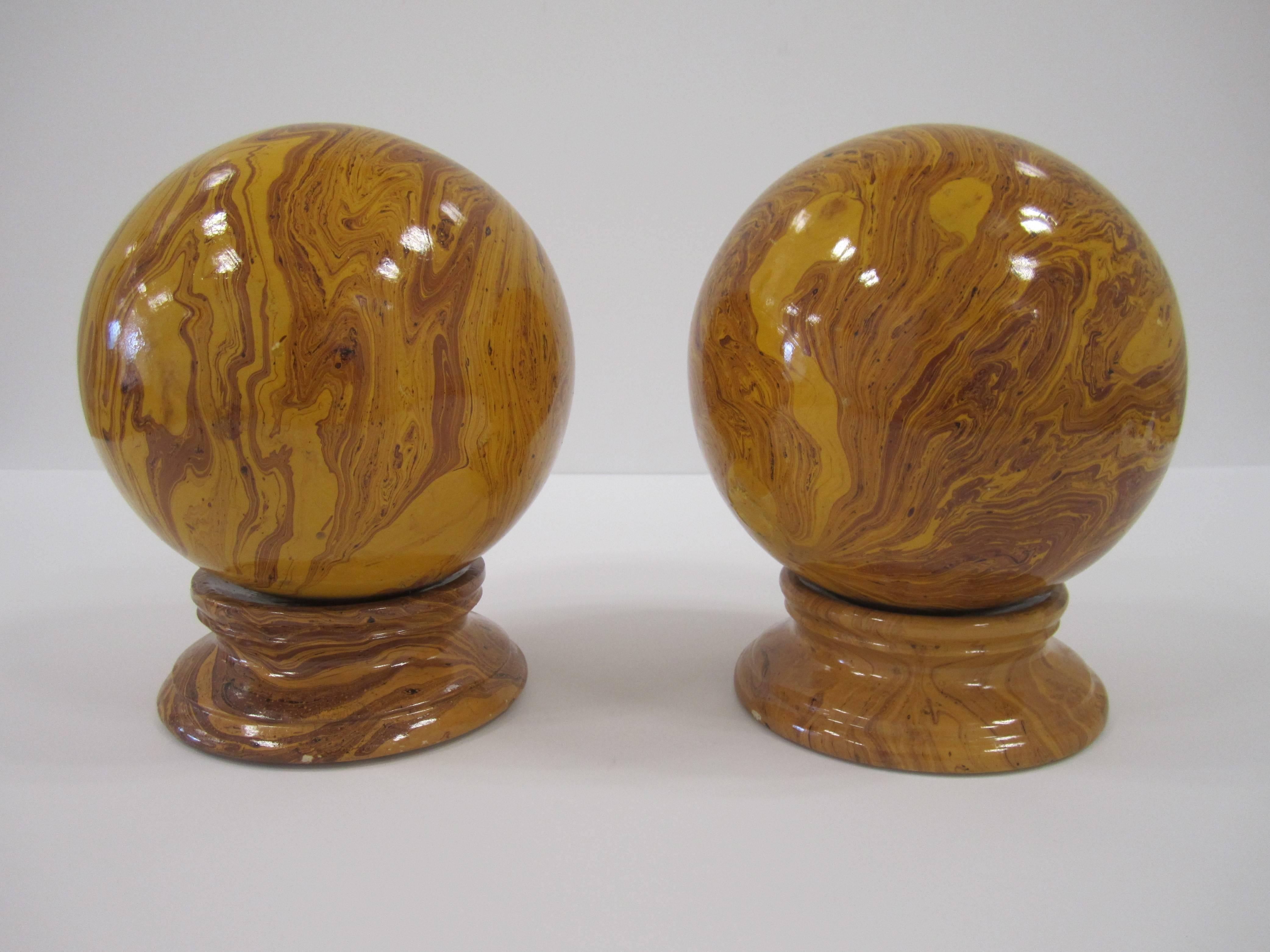 Italian Yellow Pottery Marbleized Ball Spheres Garnitures on Pedestals, Pair For Sale 1