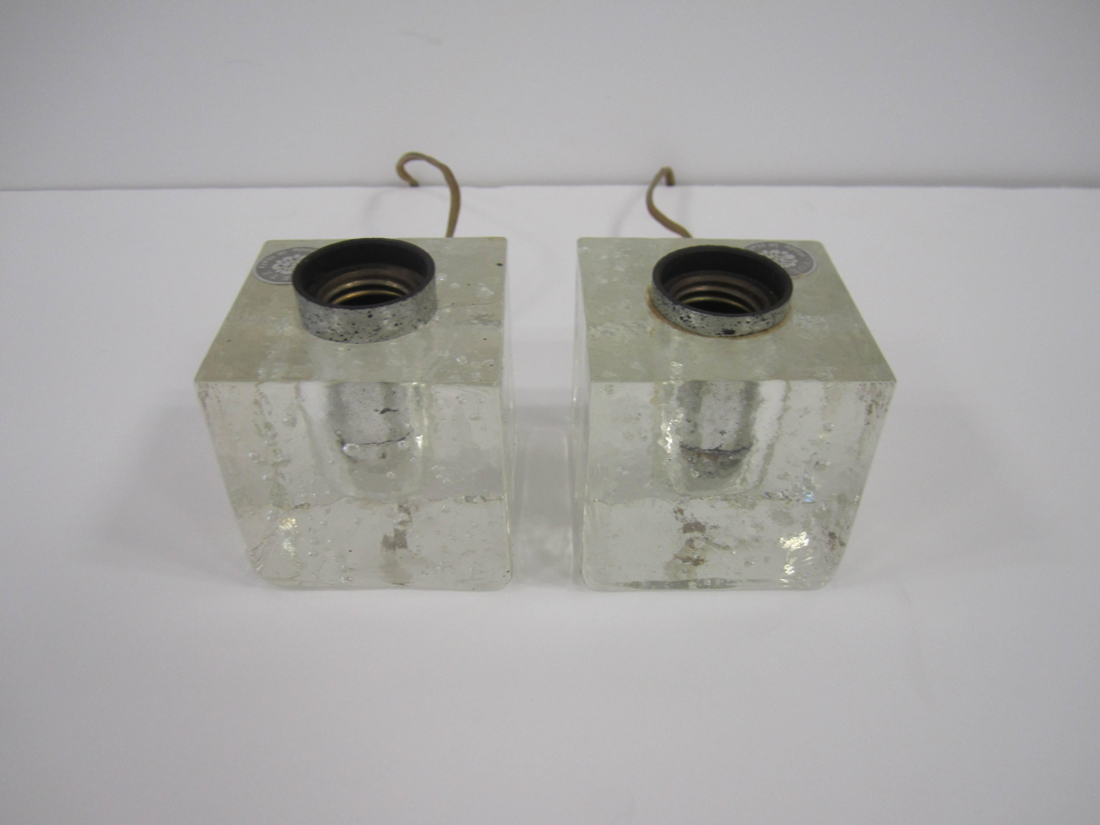 Italian Ice Cube Clear Art Glass Table Lamps by Poliarte Pair, circa 1970s For Sale 2