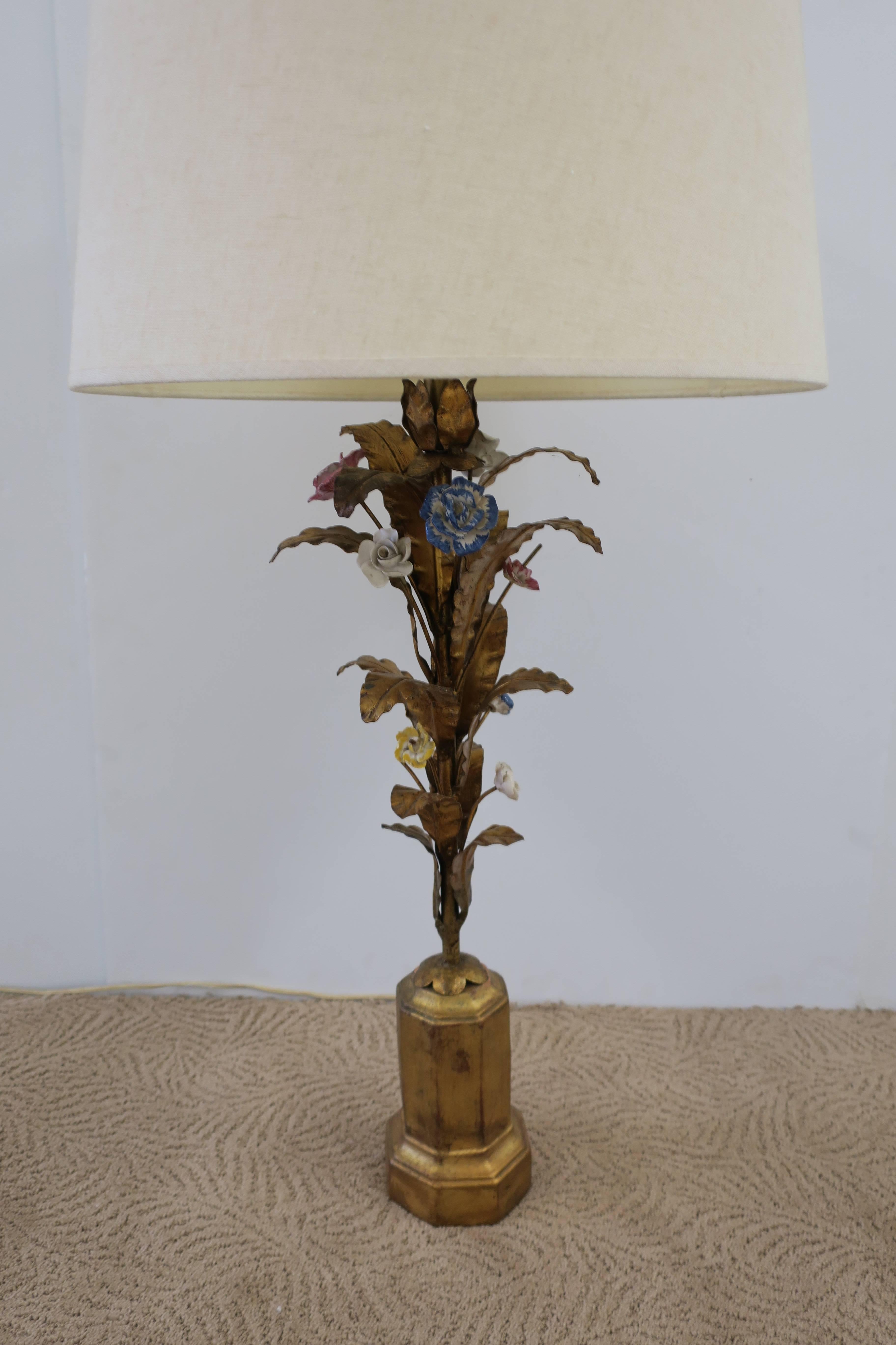 Italian Gold Gilt Tole Table Lamps, Pair For Sale 5