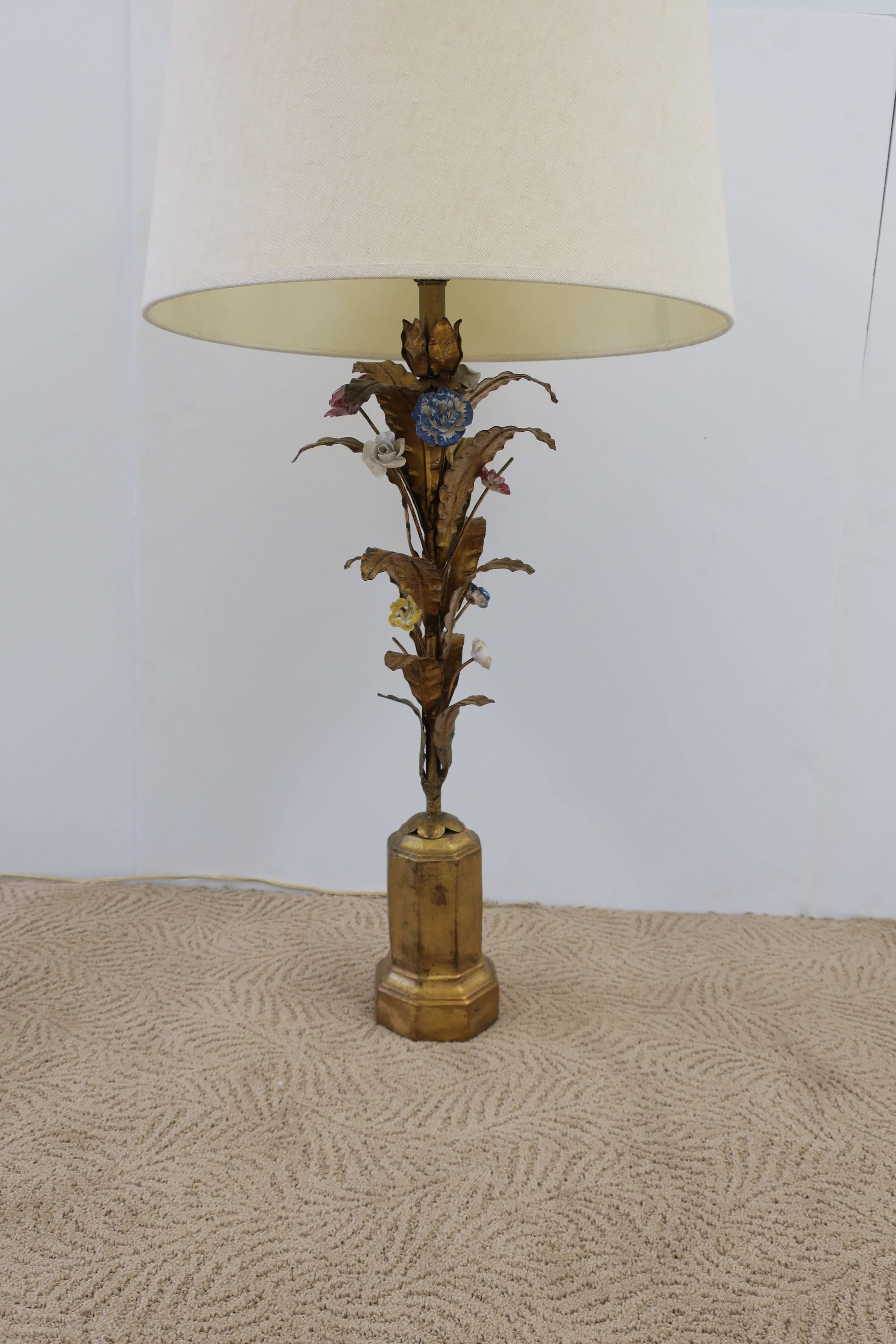 Italian Gold Gilt Tole Table Lamps, Pair For Sale 6