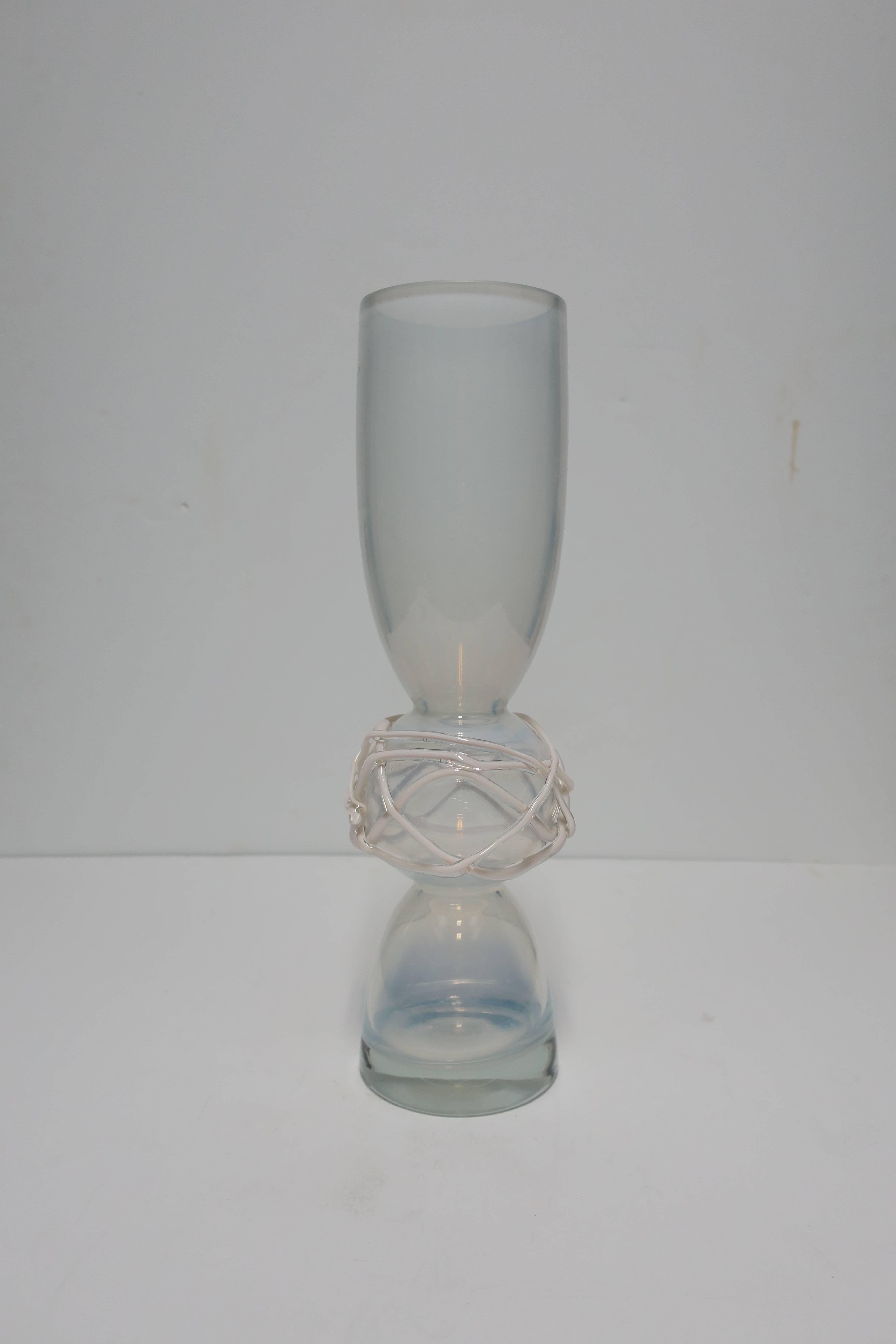 White Opaline Art Glass Vase with Abstract Design Postmodern  For Sale 1