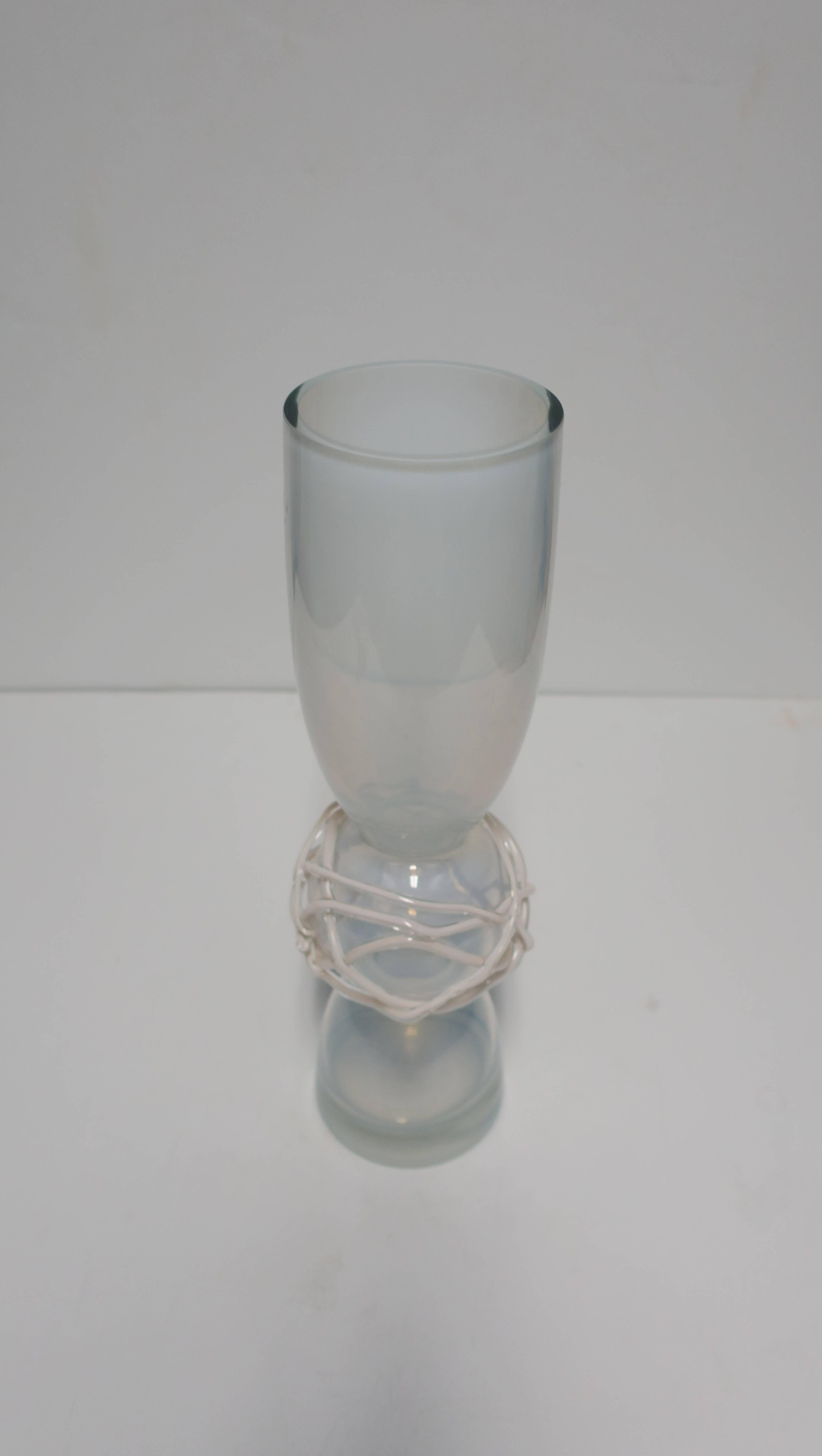 White Opaline Art Glass Vase with Abstract Design Postmodern  For Sale 2