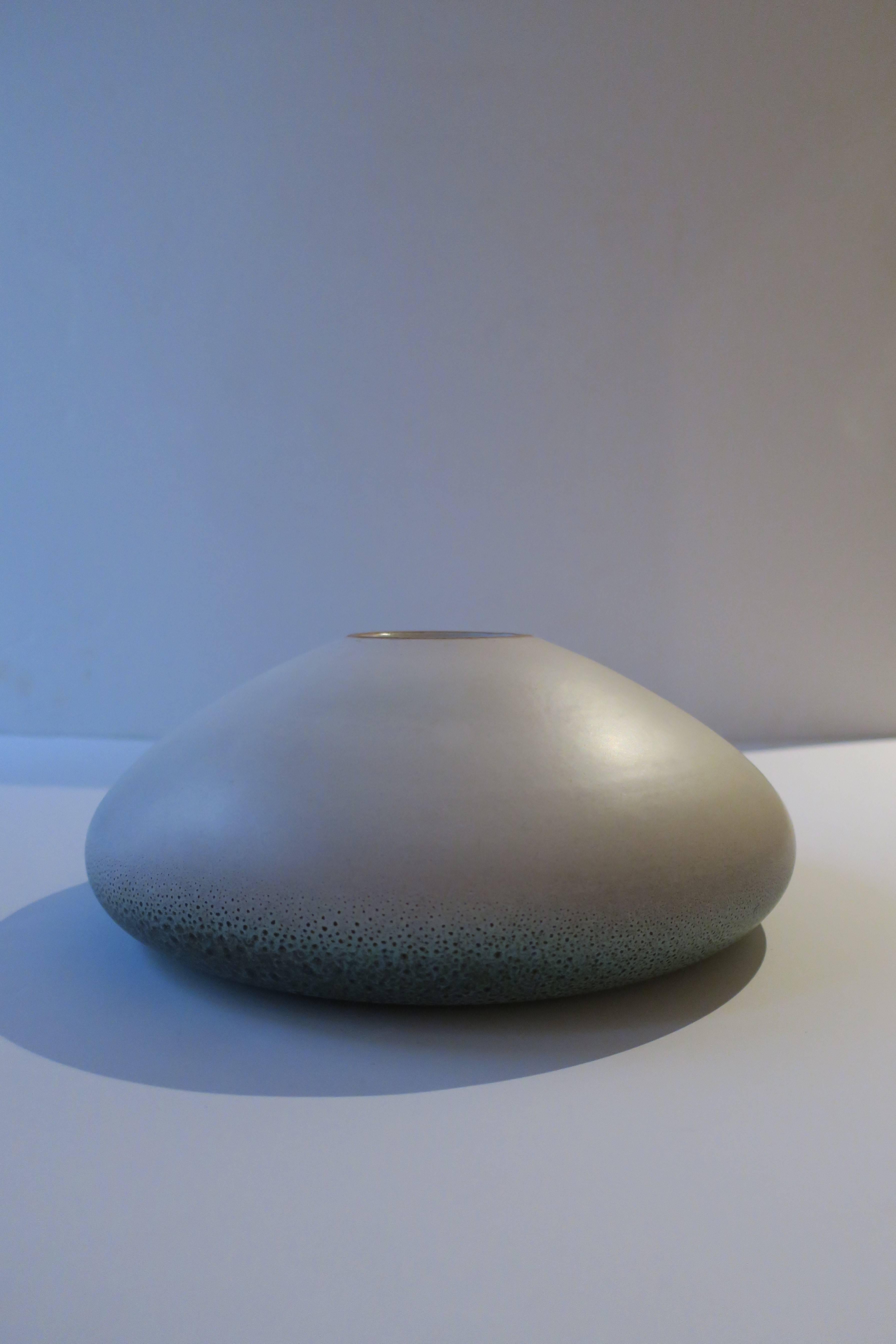 Italian Postmodern Round Ceramic Pottery Bowl 1