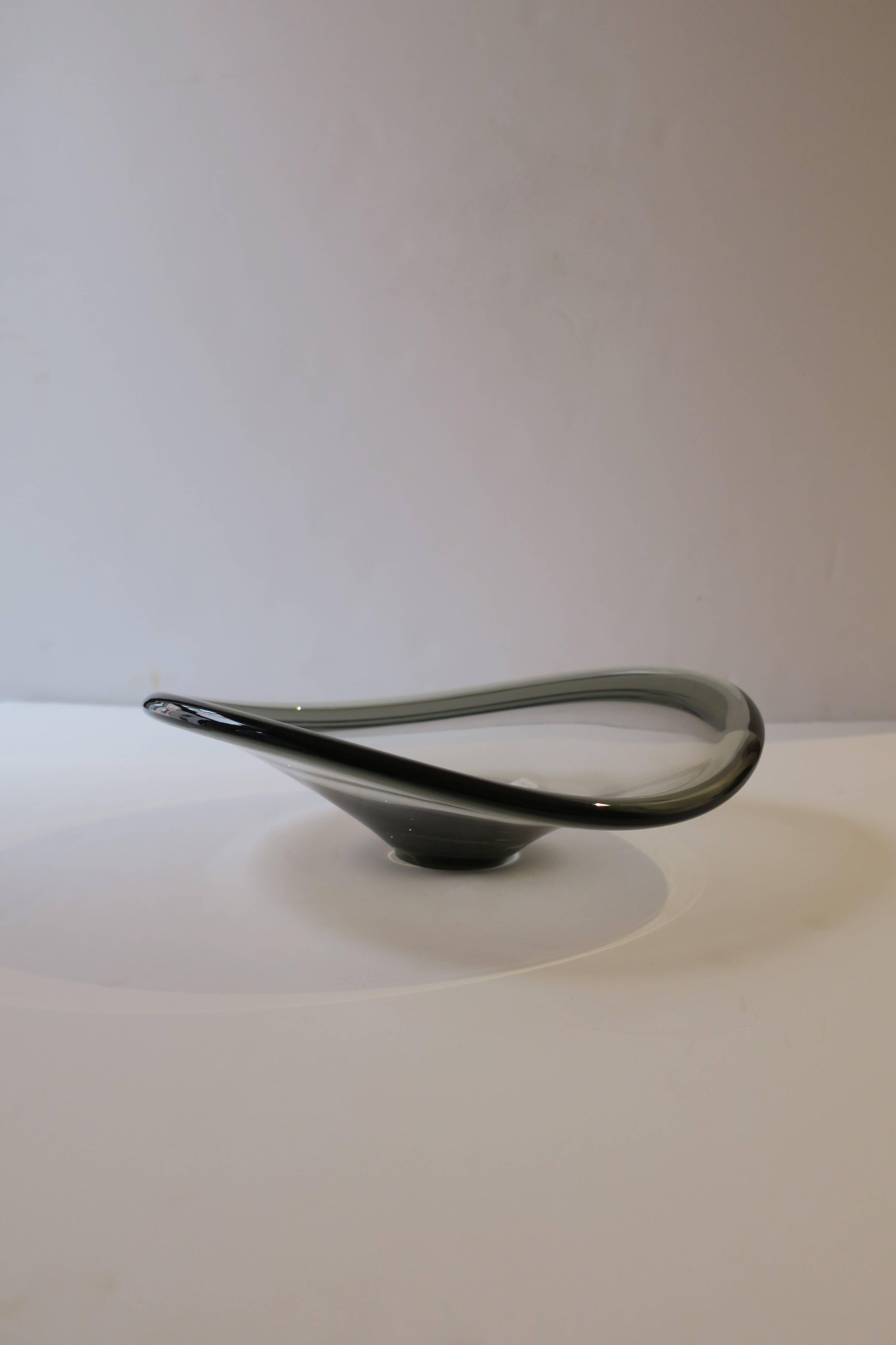 Holmegaard Scandinavian Modern Grey Art Glass Bowl or Centerpiece, circa 1960s 8