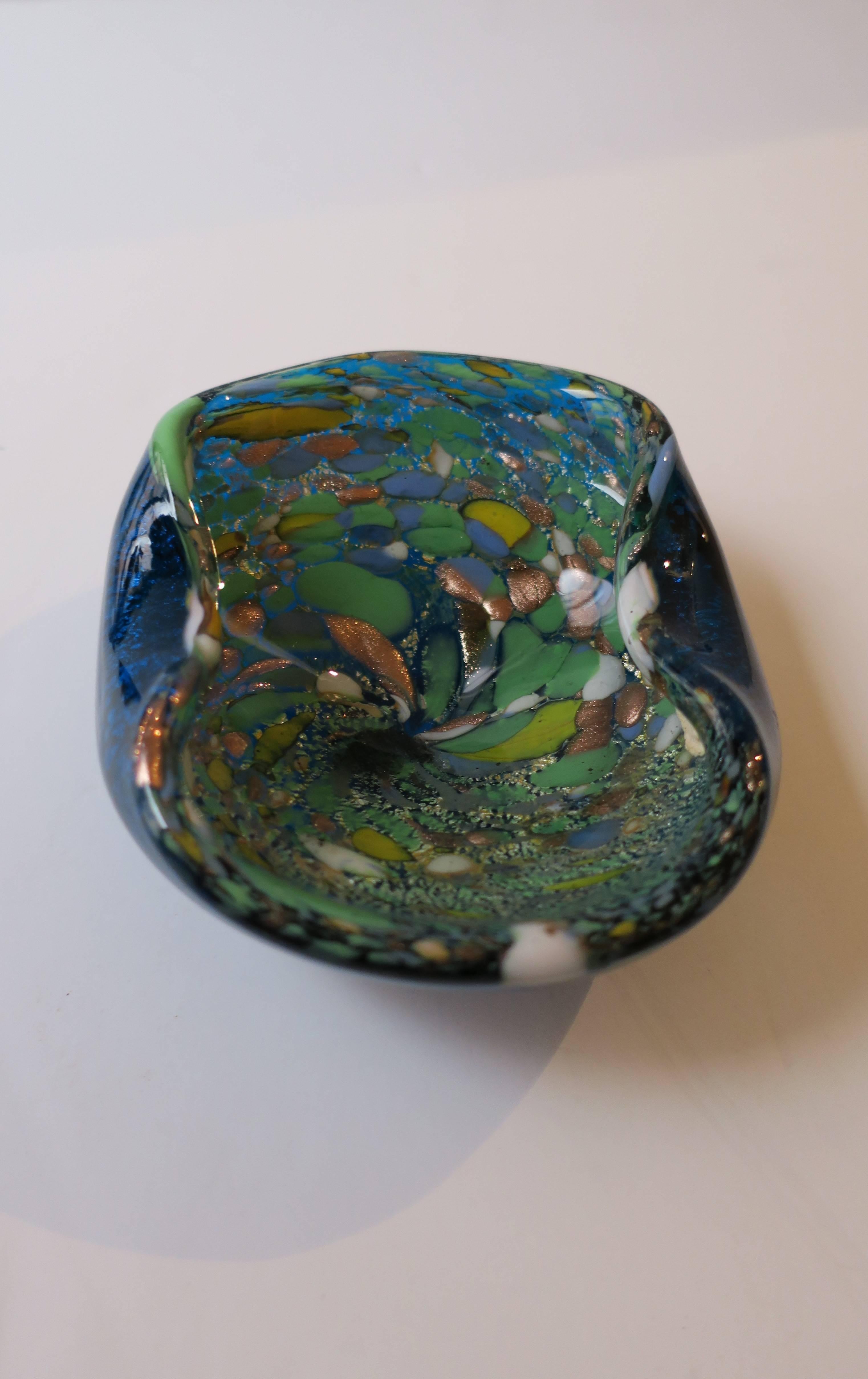 Vintage Italian Murano Blue with Copper Art Glass Bowl, Italy In Good Condition In New York, NY