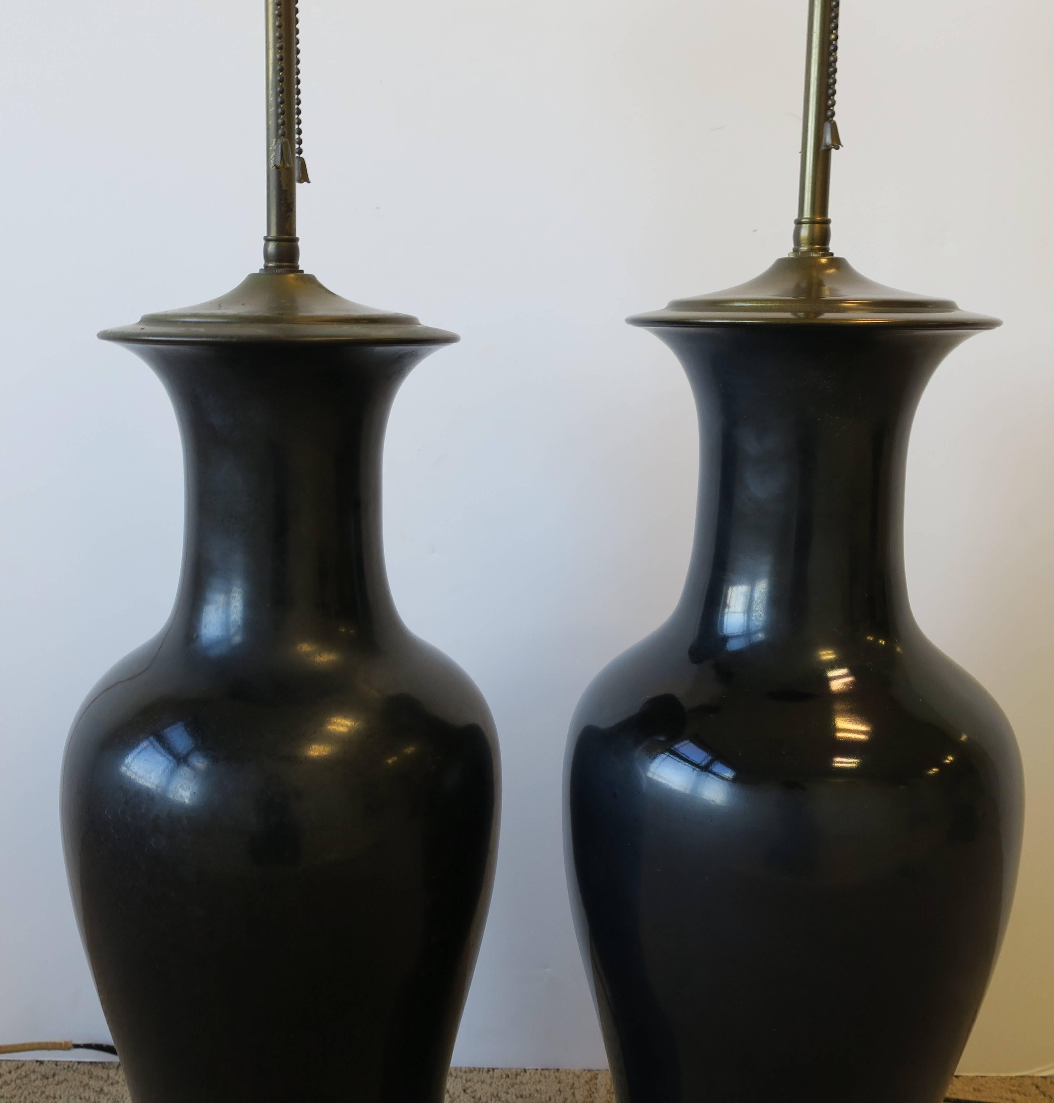 Black Ginger Jar Ceramic Pottery and Brass Table Lamps, Pair For Sale 2