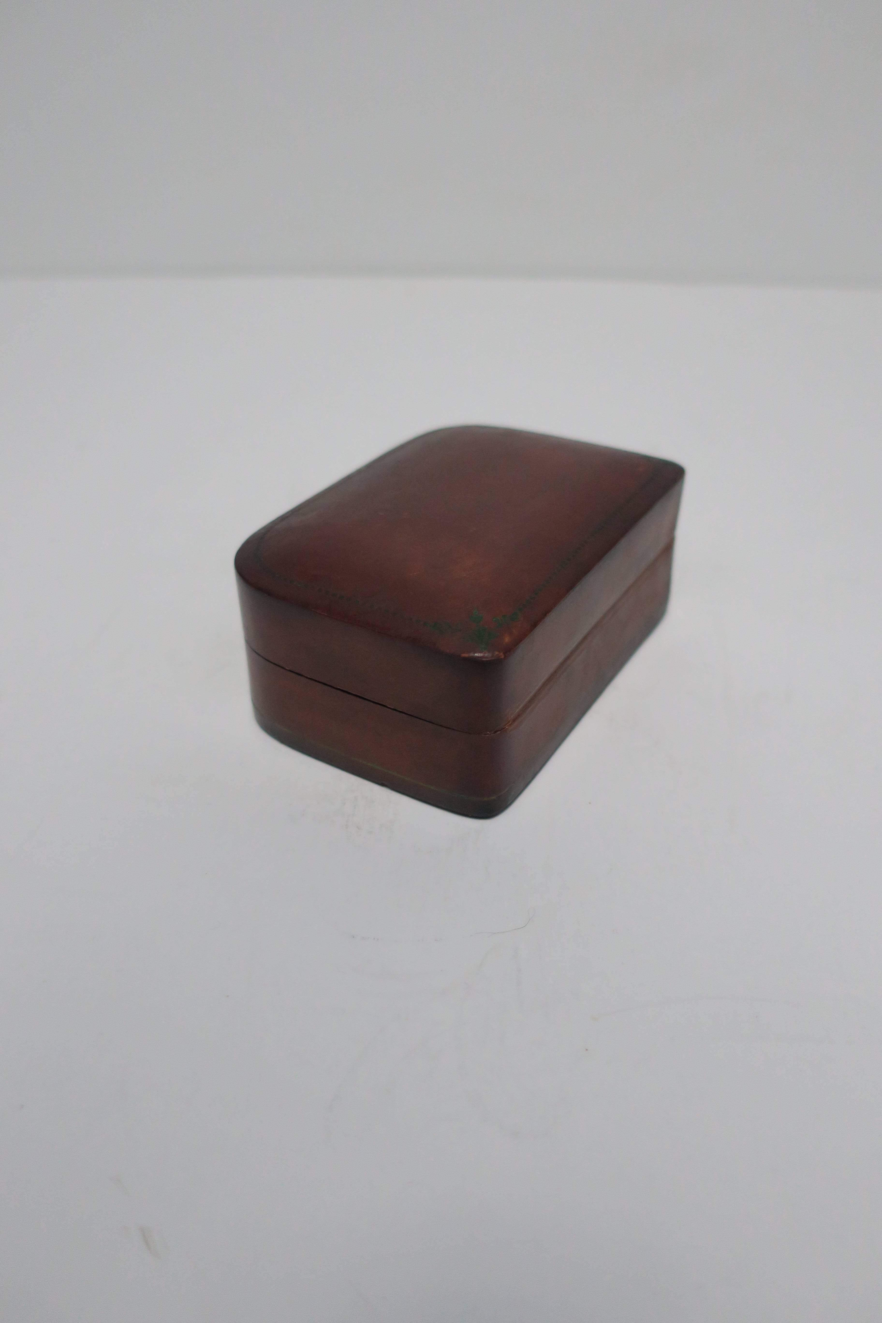 vintage leather box