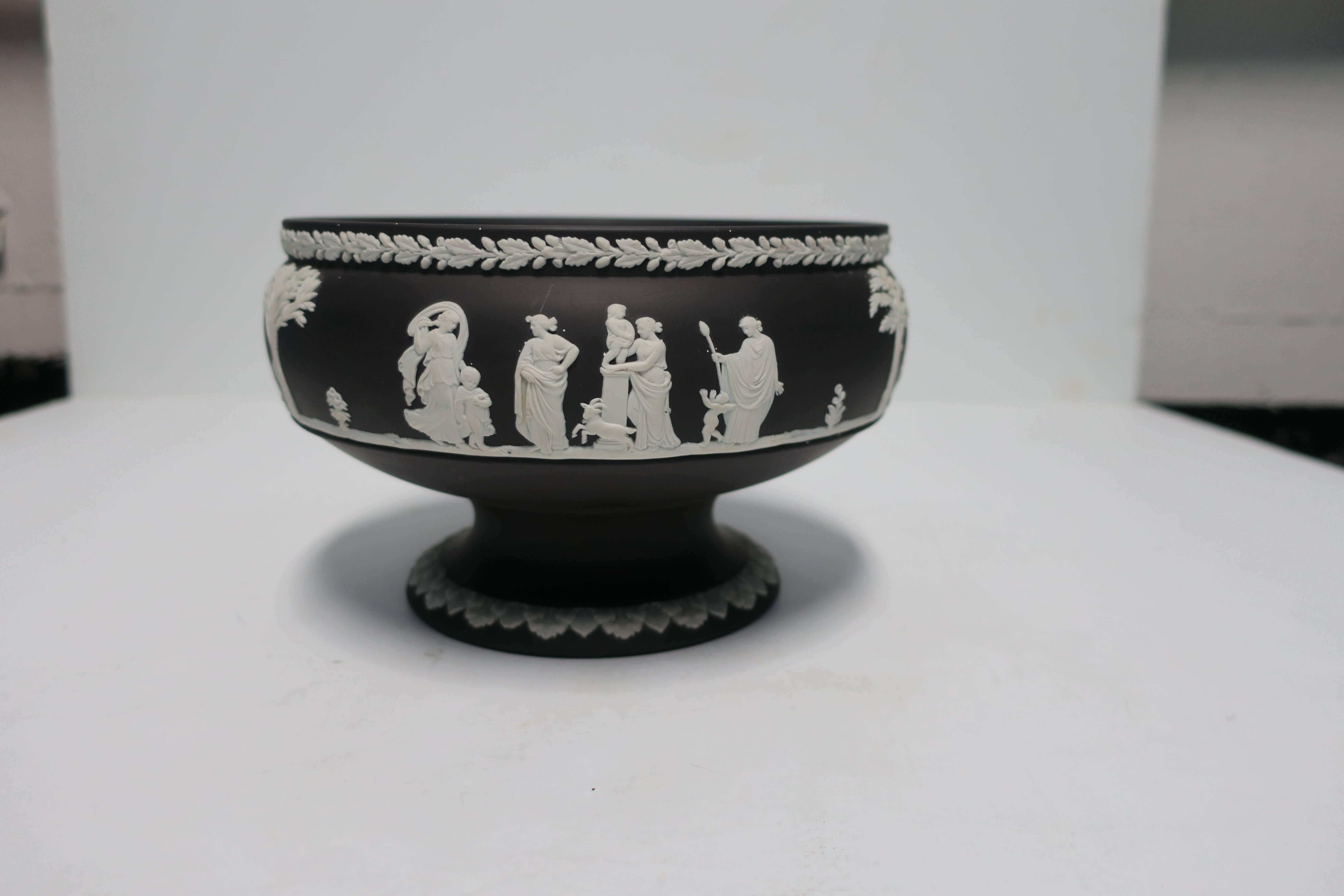 Neoclassical Black and White Basalt Wedgwood Jasperware Urn or Centerpiece Bowl
