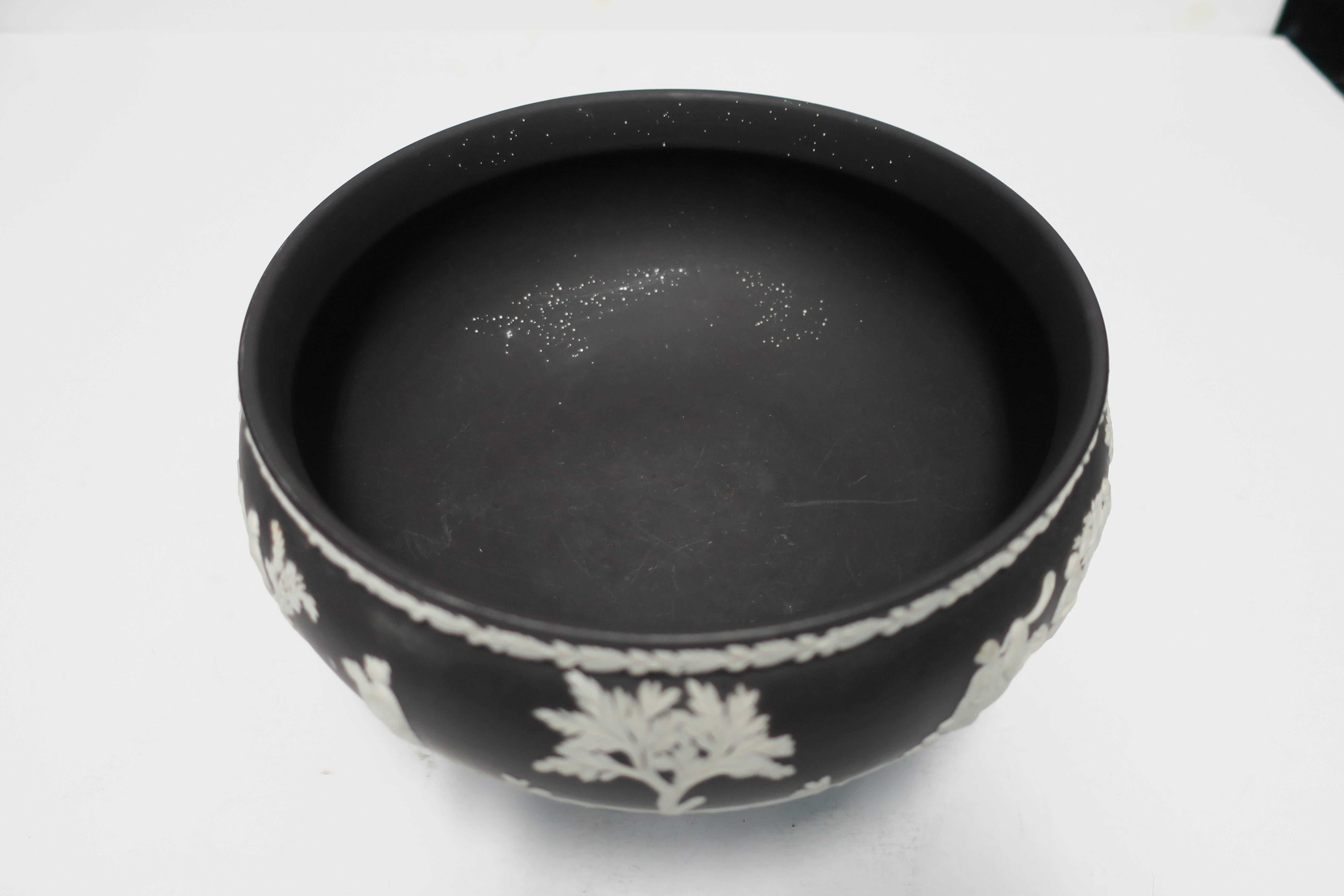 20th Century Black and White Basalt Wedgwood Jasperware Urn or Centerpiece Bowl