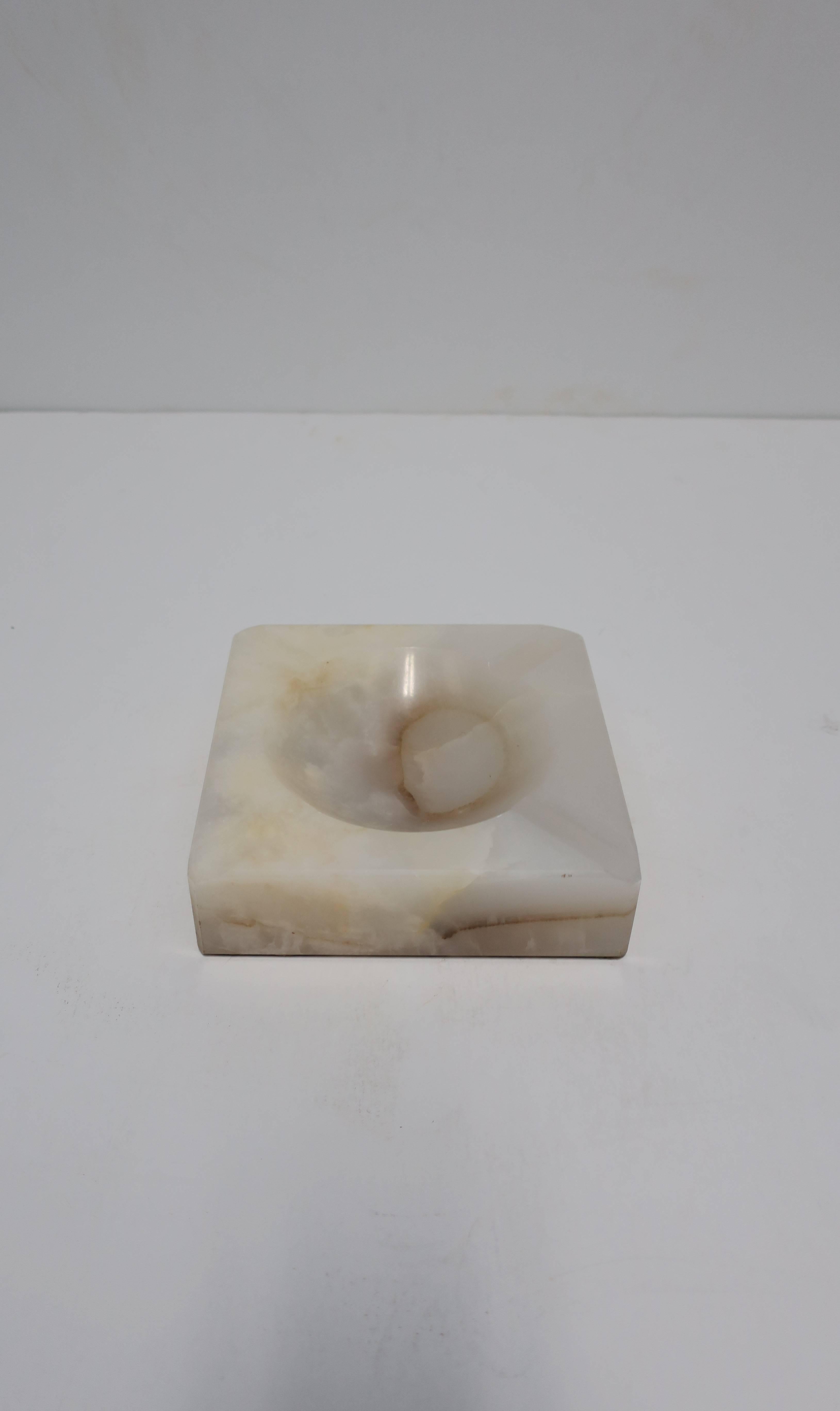 Carved Beautiful Vintage White Art Deco Onyx Ashtray or Vessel, 1940s