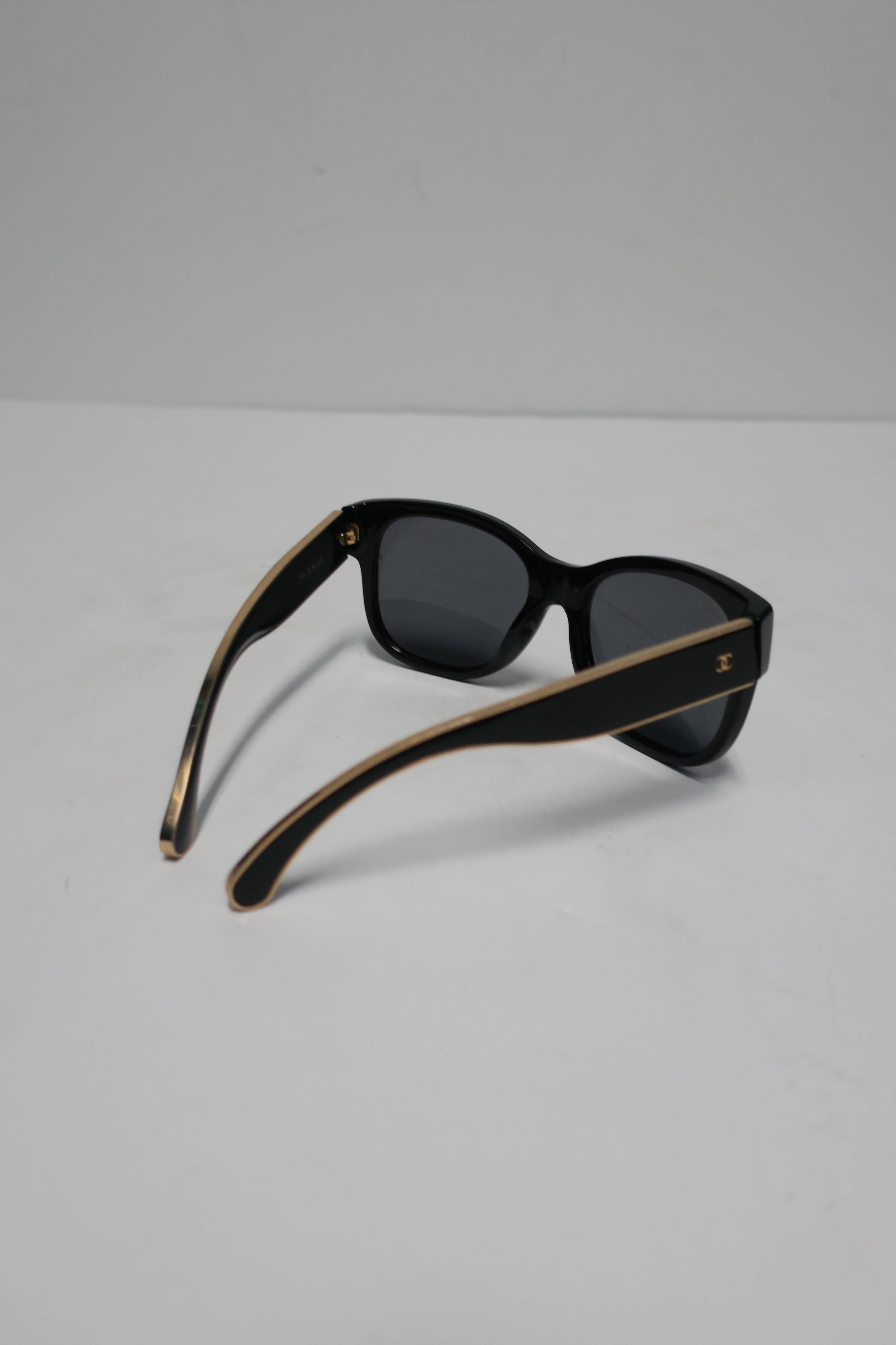 Black and Gold Chanel Sunglasses In Excellent Condition In New York, NY