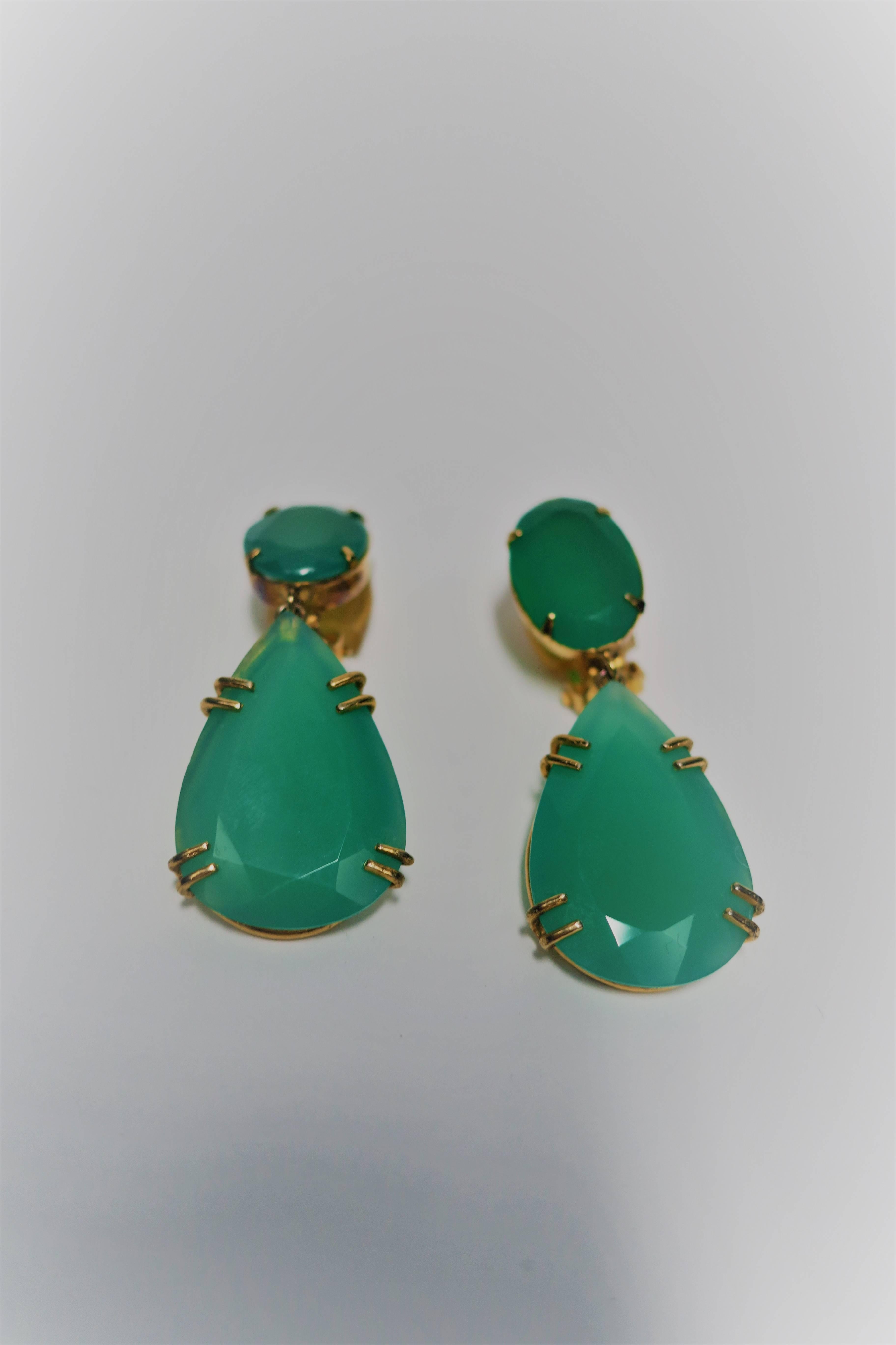 Emerald Green Chrysoprase Drop Earrings, Large, Pair In Excellent Condition In New York, NY