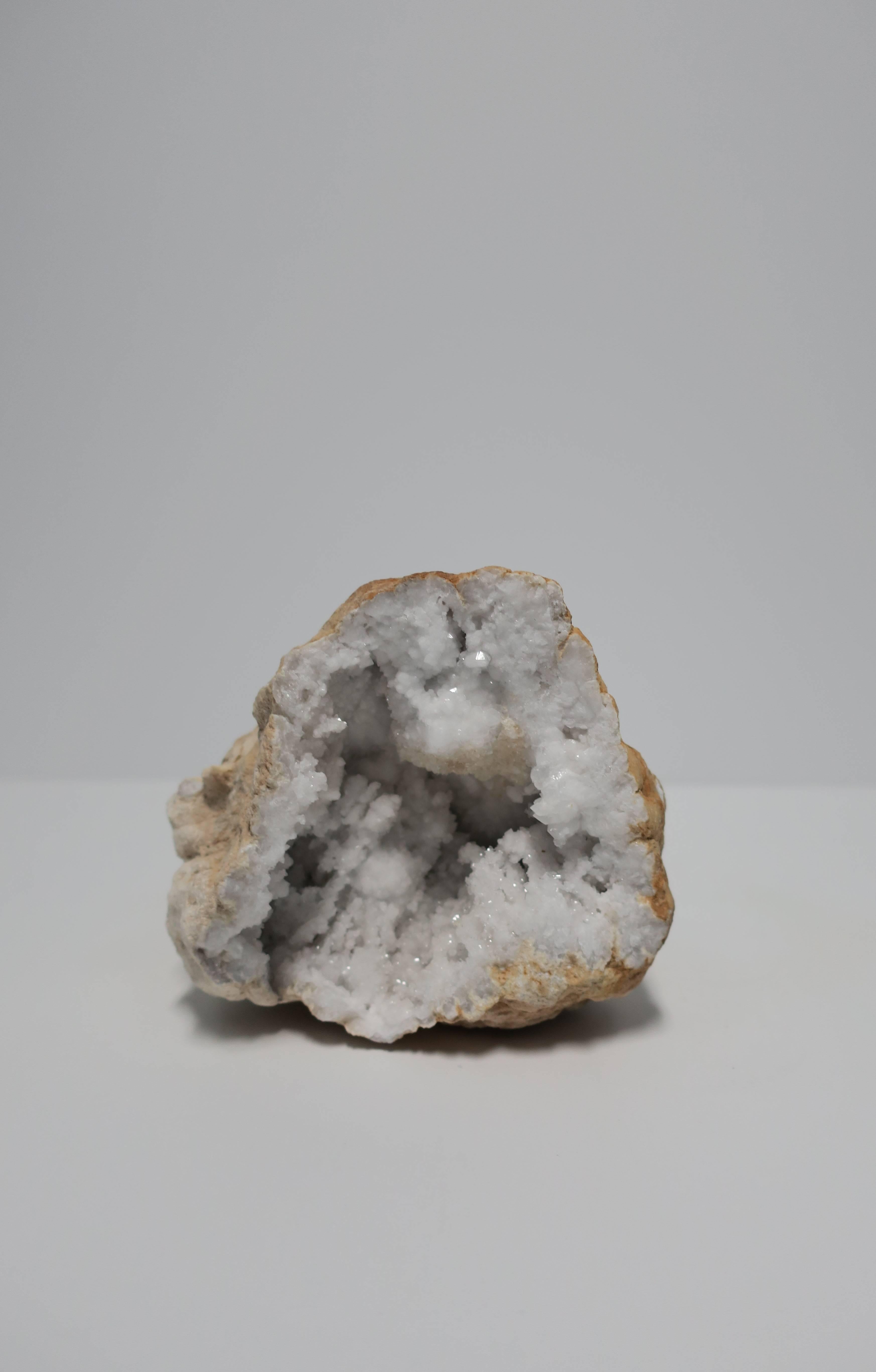 Agate White Crystal Geode Natural Specimen Sculpture Piece