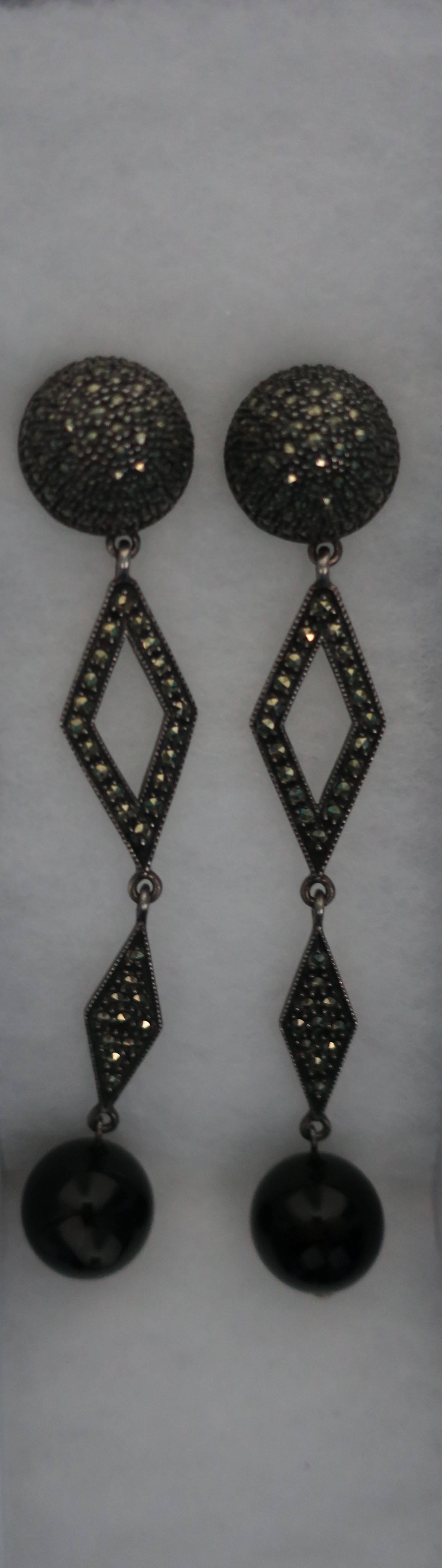 Long Art Deco Black Onyx and Sterling Silver Earrings In Excellent Condition In New York, NY