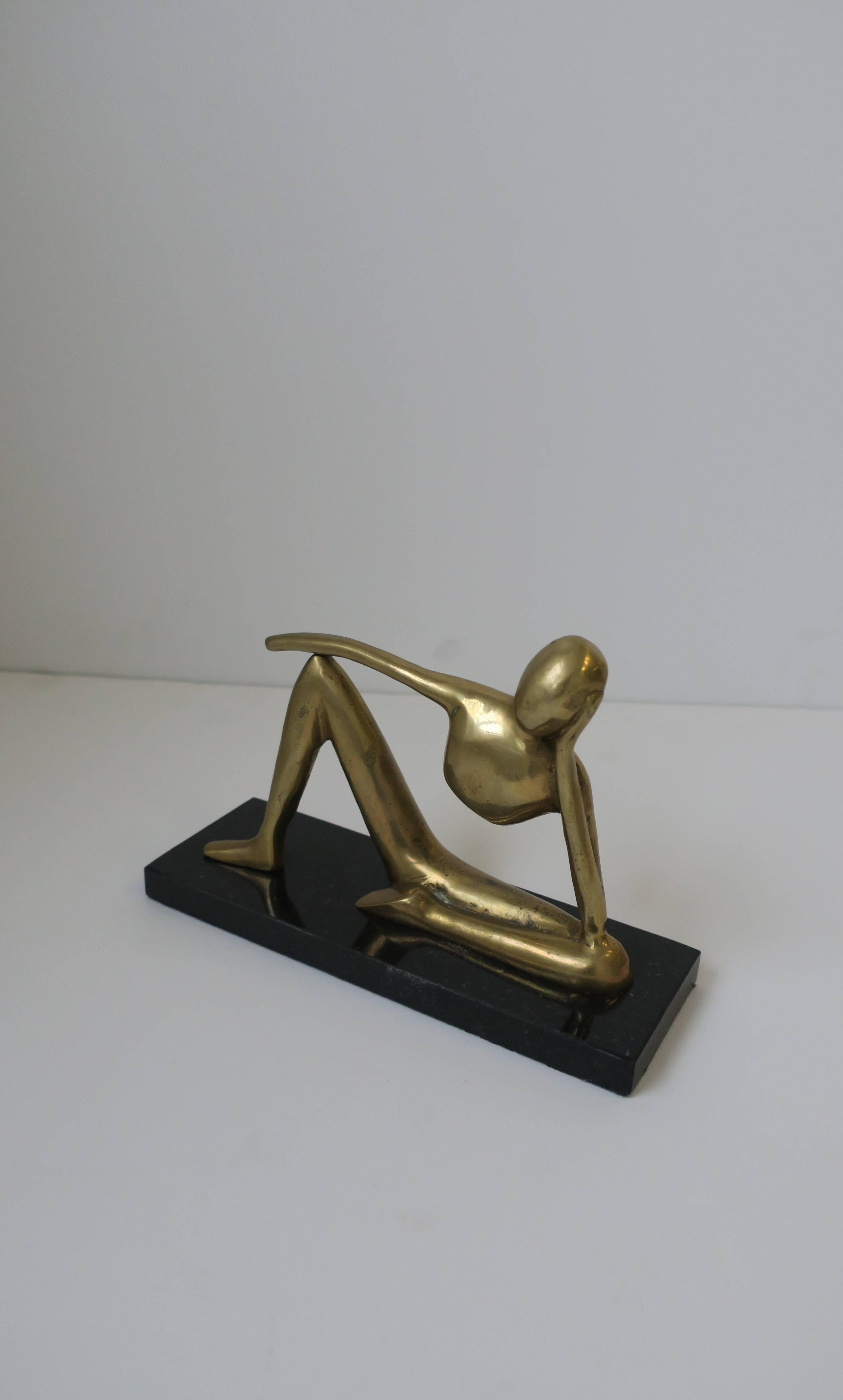 Brass Figural Sculpture on Black Marble Base after Artist Jean Arp In Excellent Condition In New York, NY