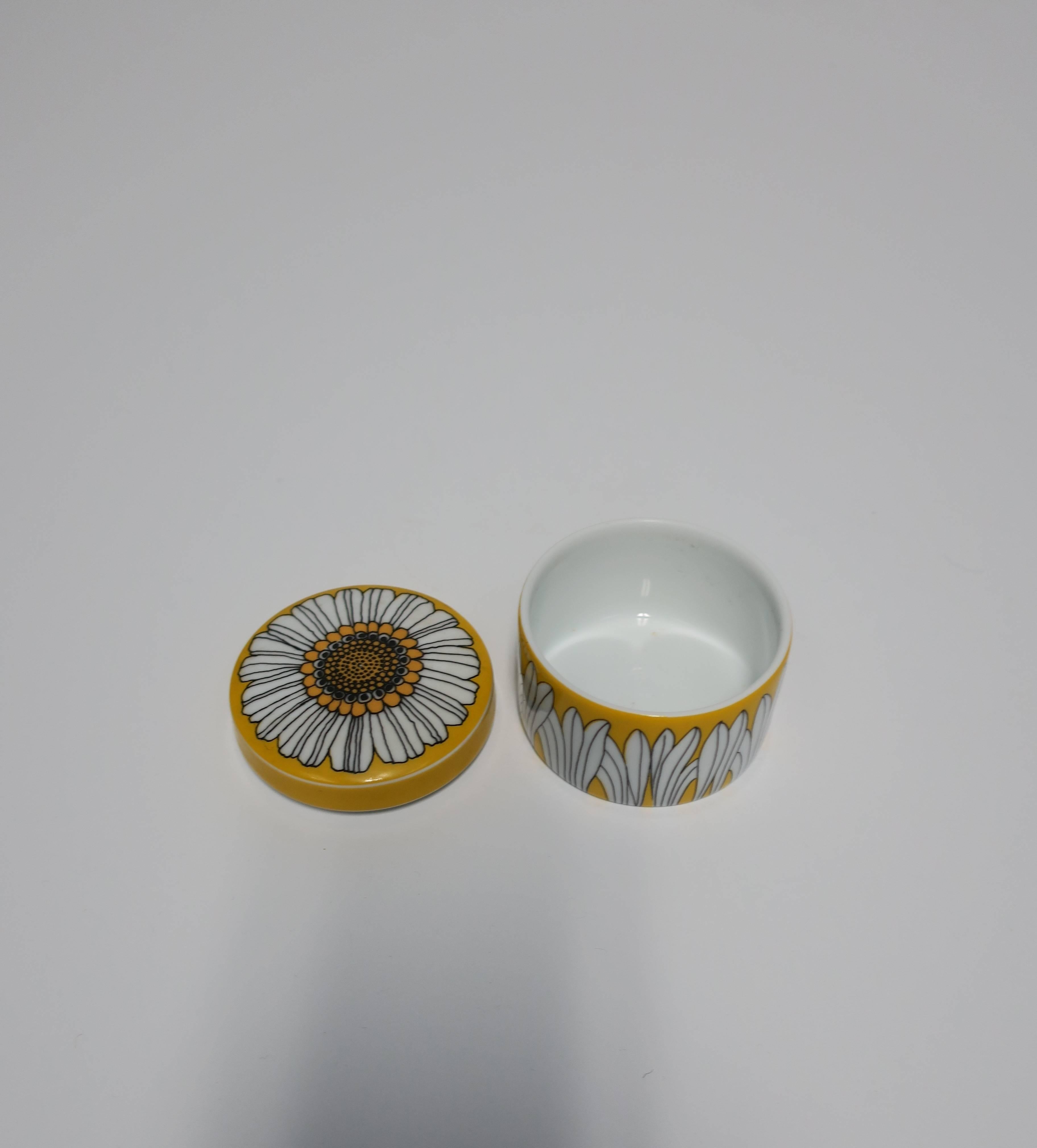 Ceramic Mini Round Jewelry Box by Rosenthal Studio-Line, Germany