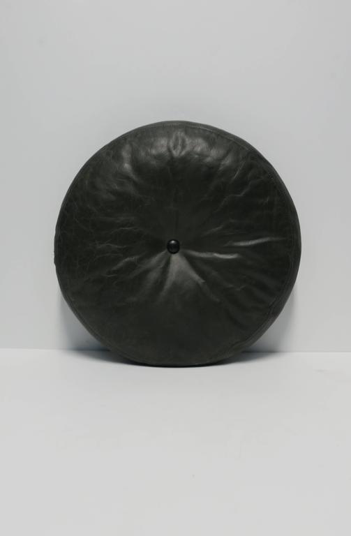 black circle pillow