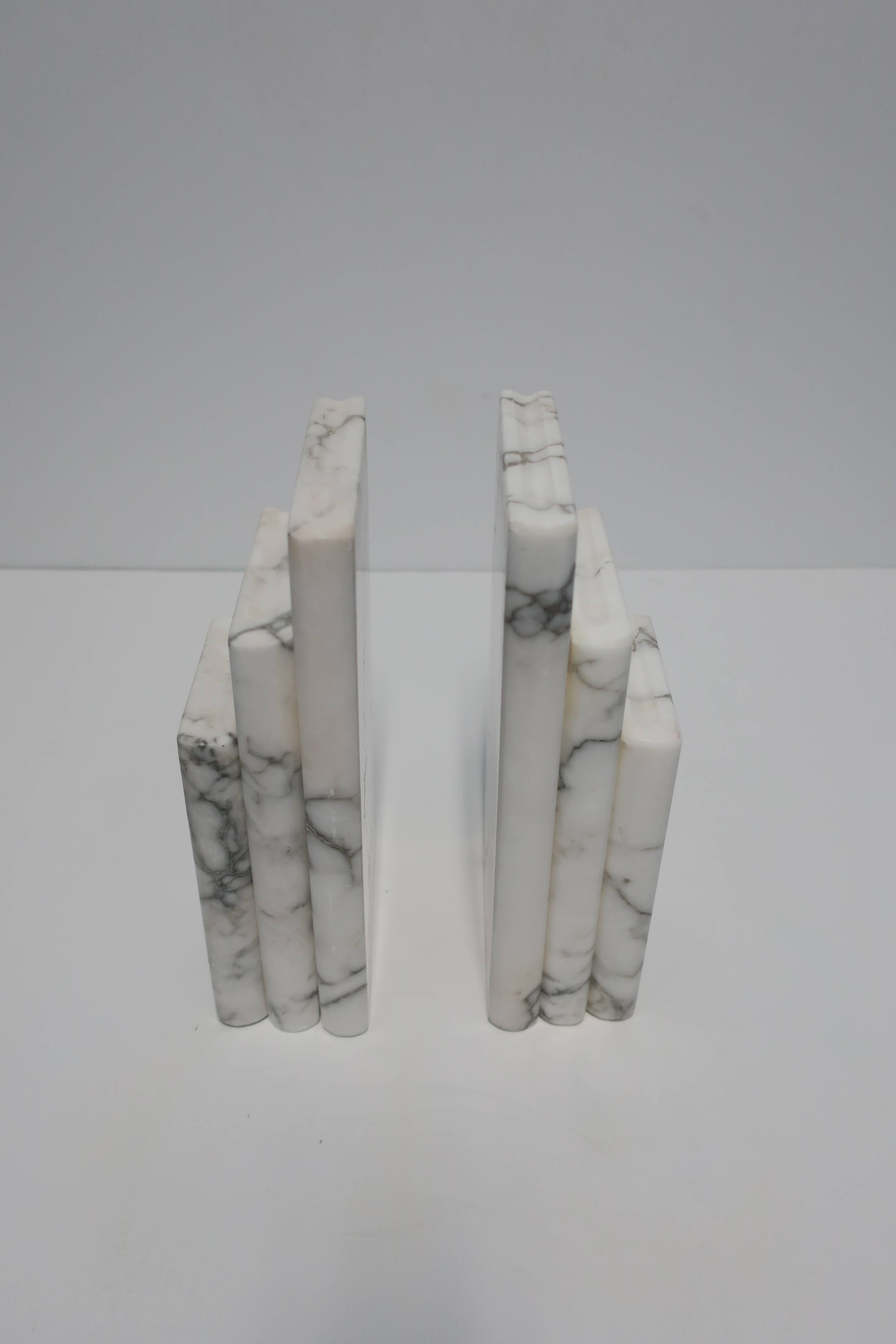 Late 20th Century Pair 1970s Modern Italian White and Black Marble 'Book' Bookends