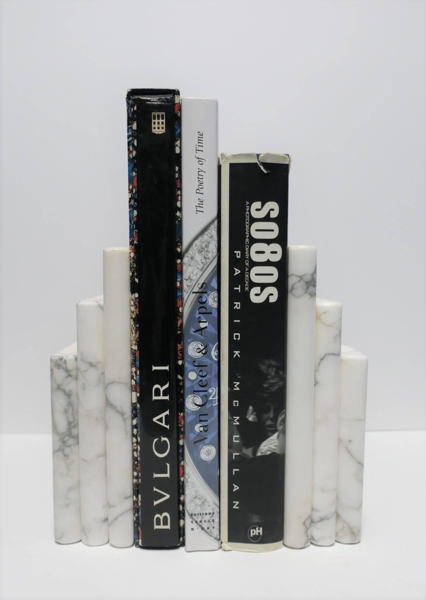 Pair 1970s Modern Italian White and Black Marble 'Book' Bookends 5