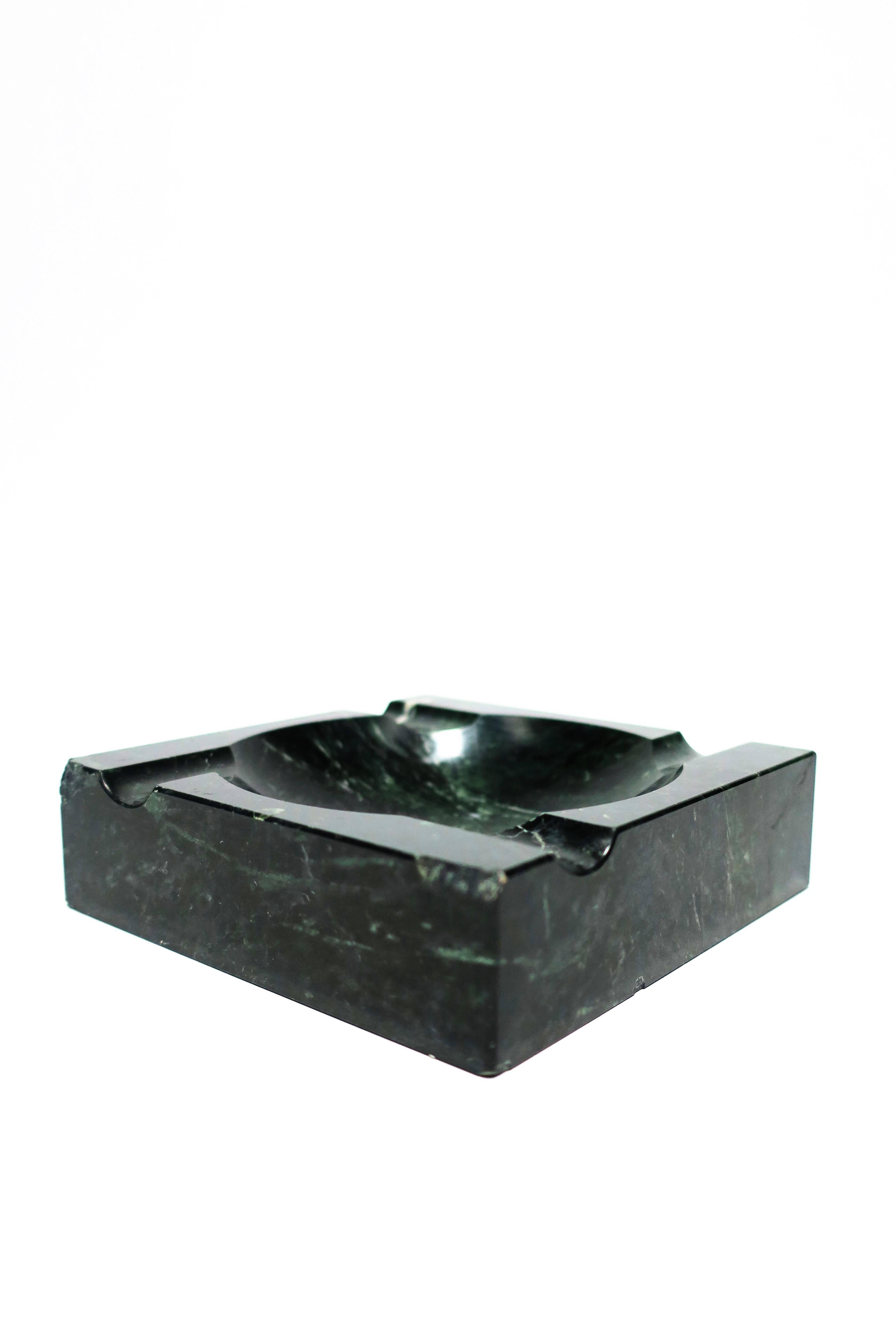 Vintage Italian Modern Dark Green and White Marble Vessel or Ashtray, 1970s In Excellent Condition In New York, NY
