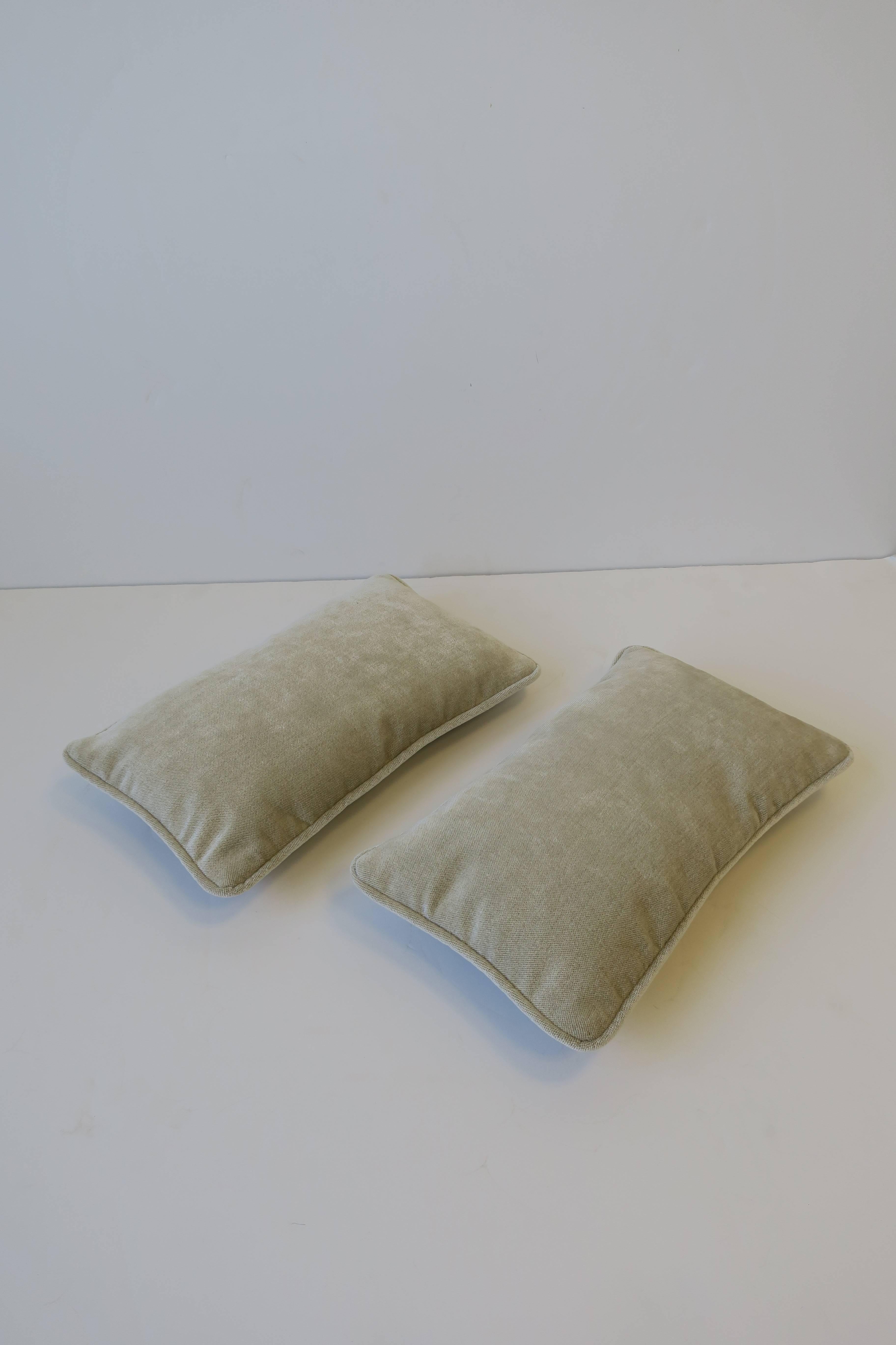American Pair of Small Throw or Accent Pillows in Champagne