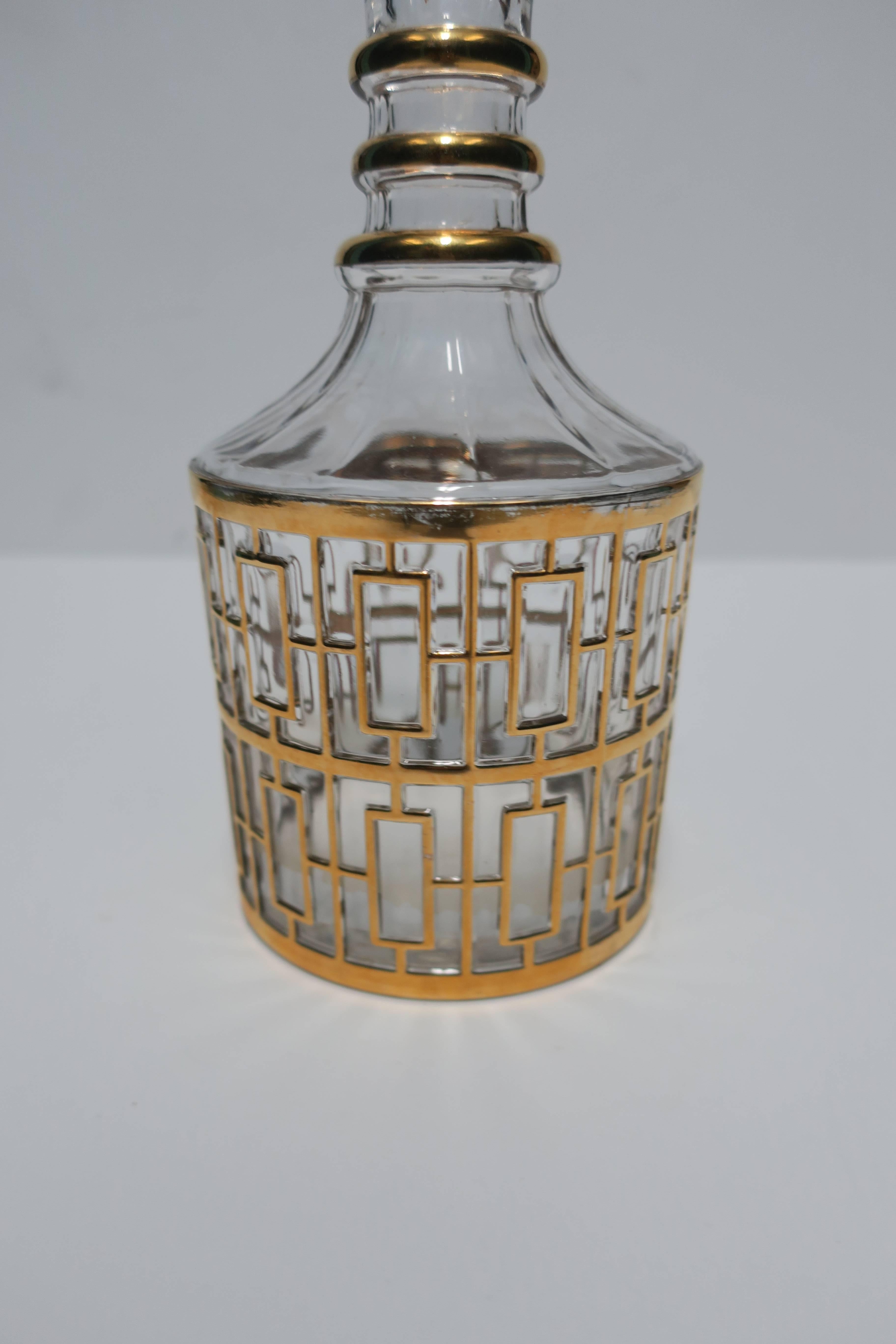 Hollywood Regency Clear and Gold Spirits Decantor, 1960s 1