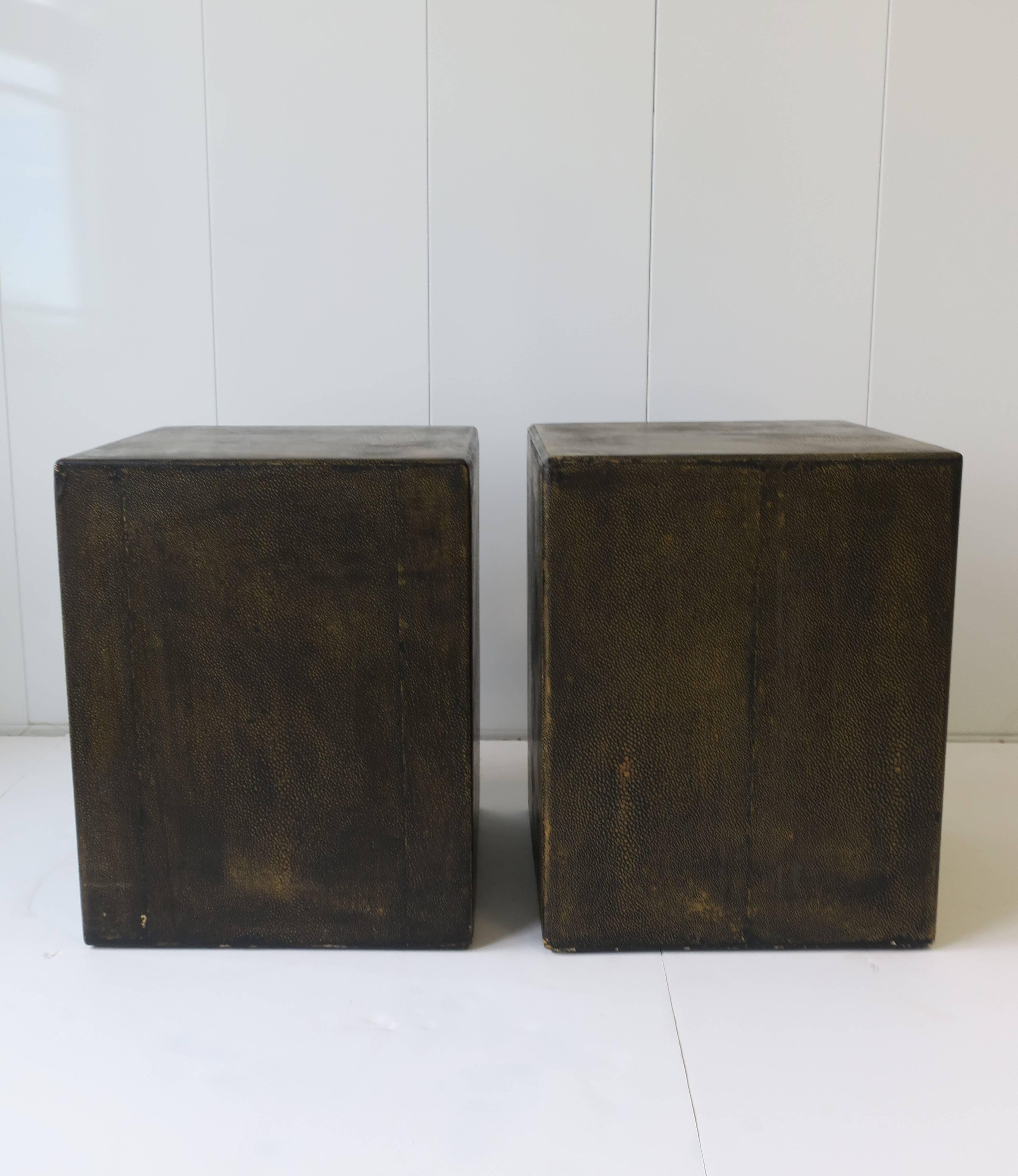 Pair of Modern Black Shagreen-esque End or Side Tables In Good Condition In New York, NY