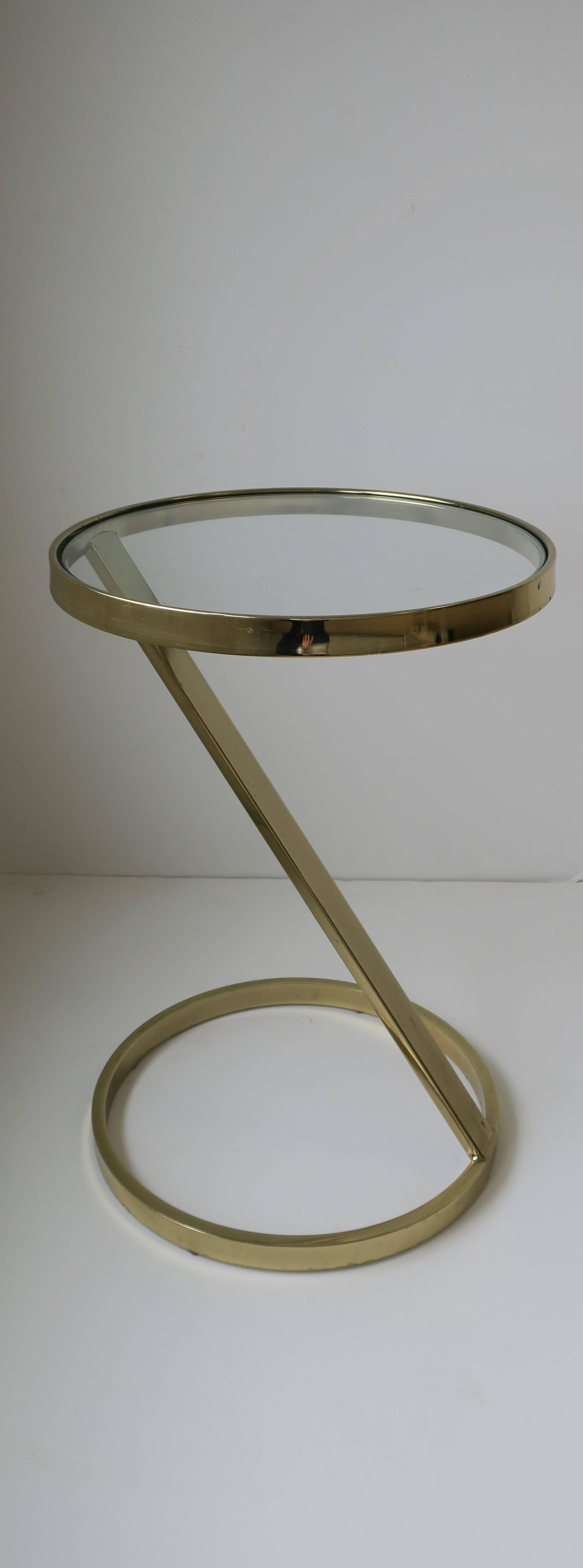 Modern Round Brass and Glass Side or Drinks Table  3