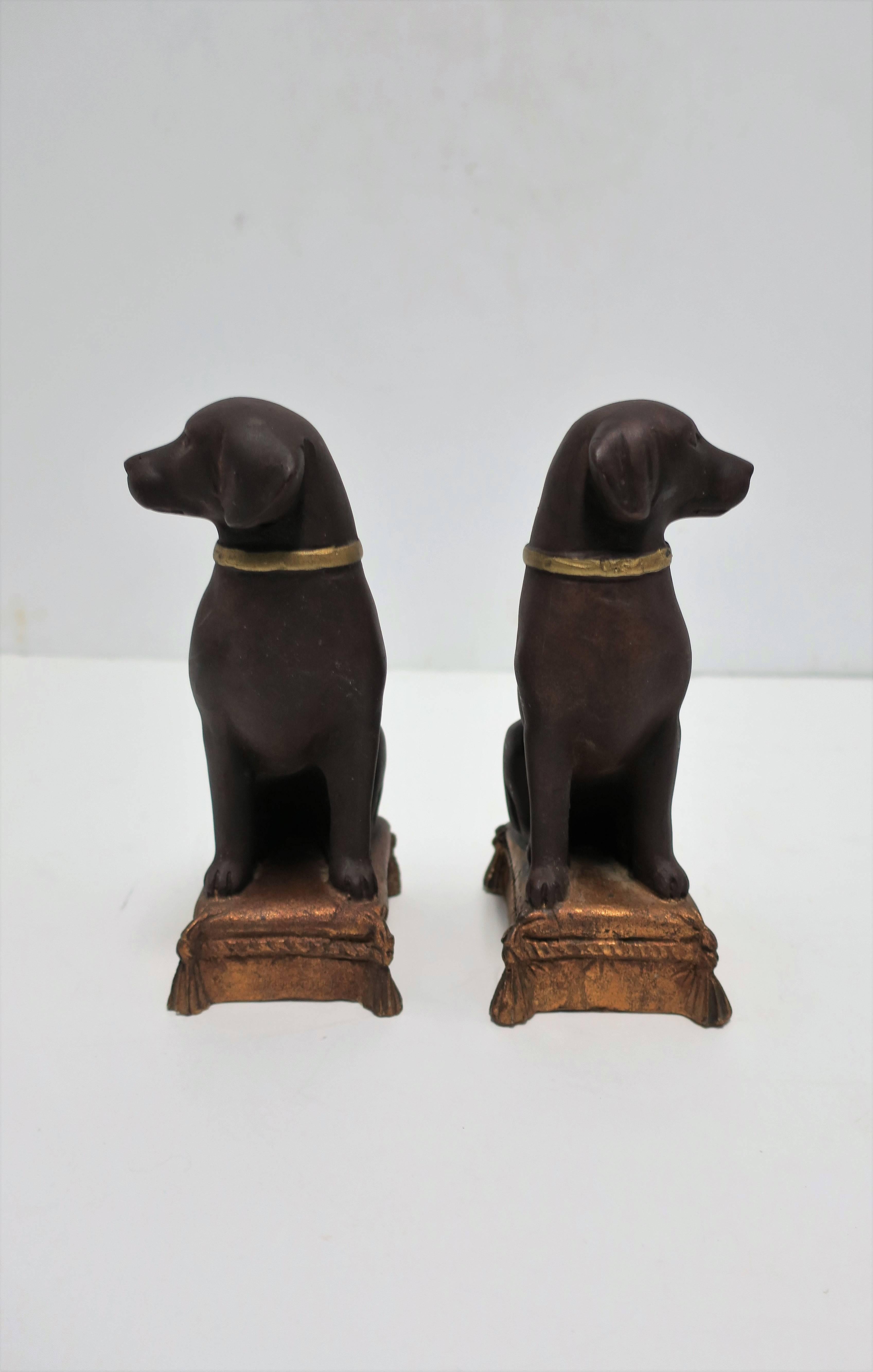 Vintage Pair of Retriever Dog Bookends In Excellent Condition In New York, NY