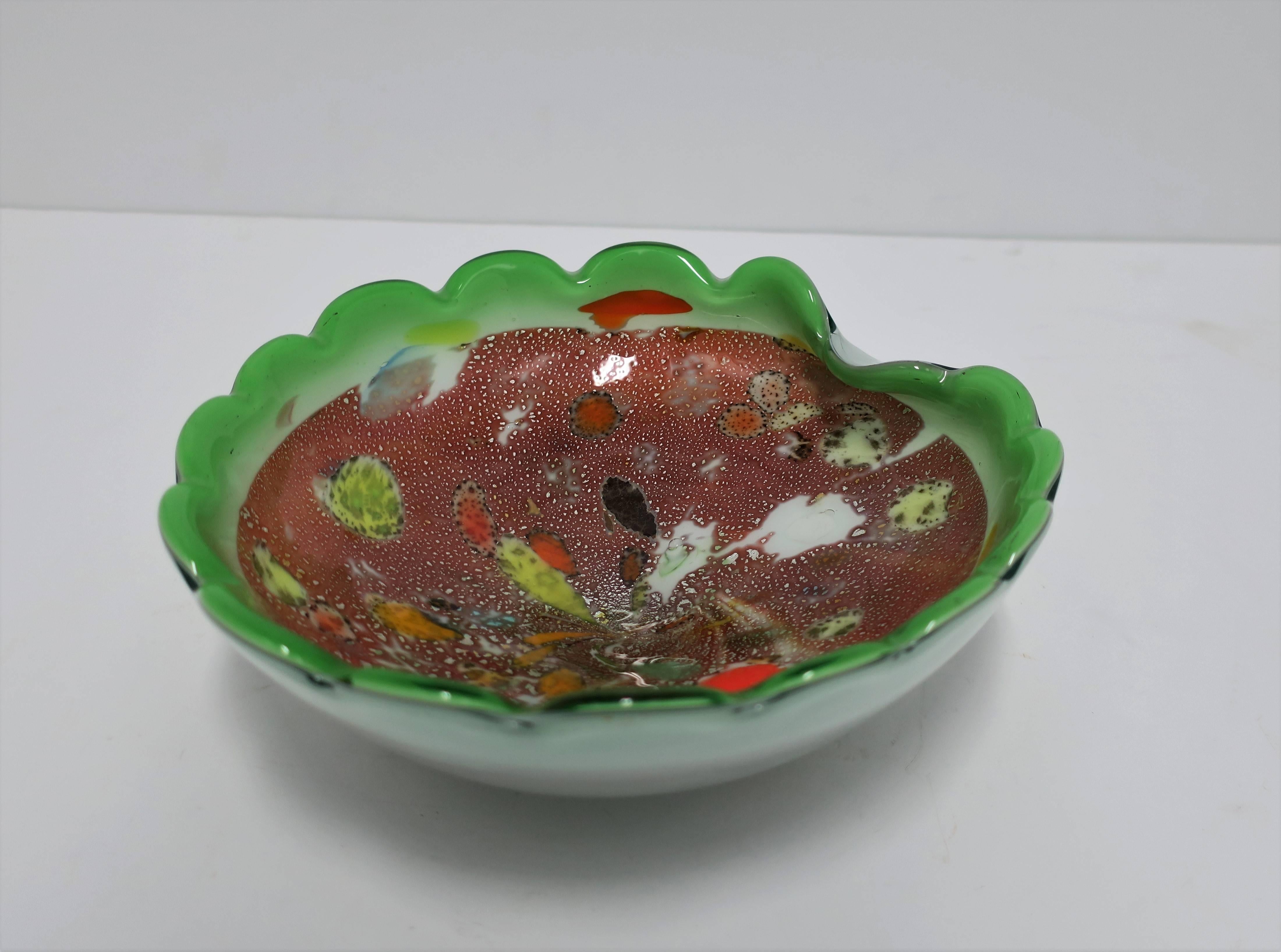 Italian Murano Bright Green Art Glass Bowl For Sale 1