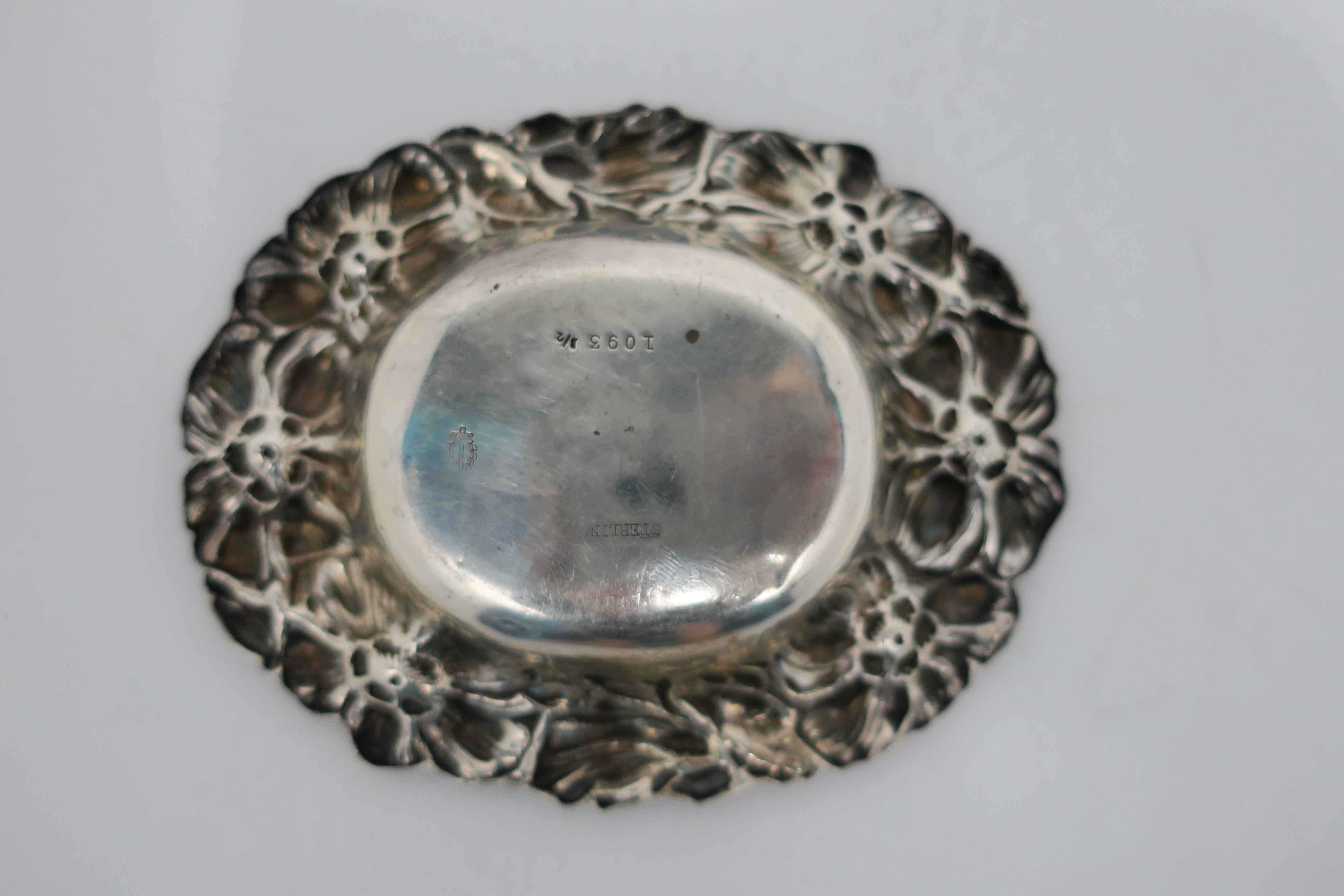 Antique Sterling Silver Jewelry Dish For Sale 1
