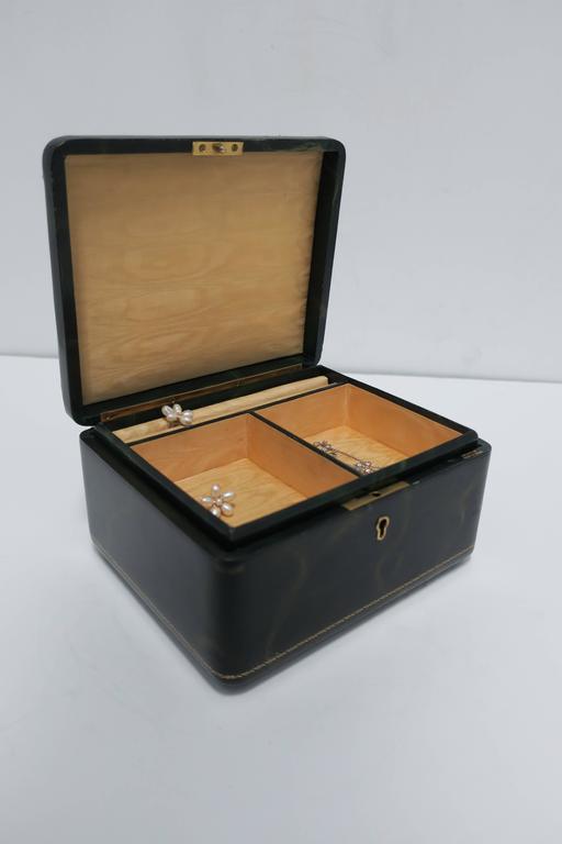 European Leather Jewelry Box For Sale at 1stDibs
