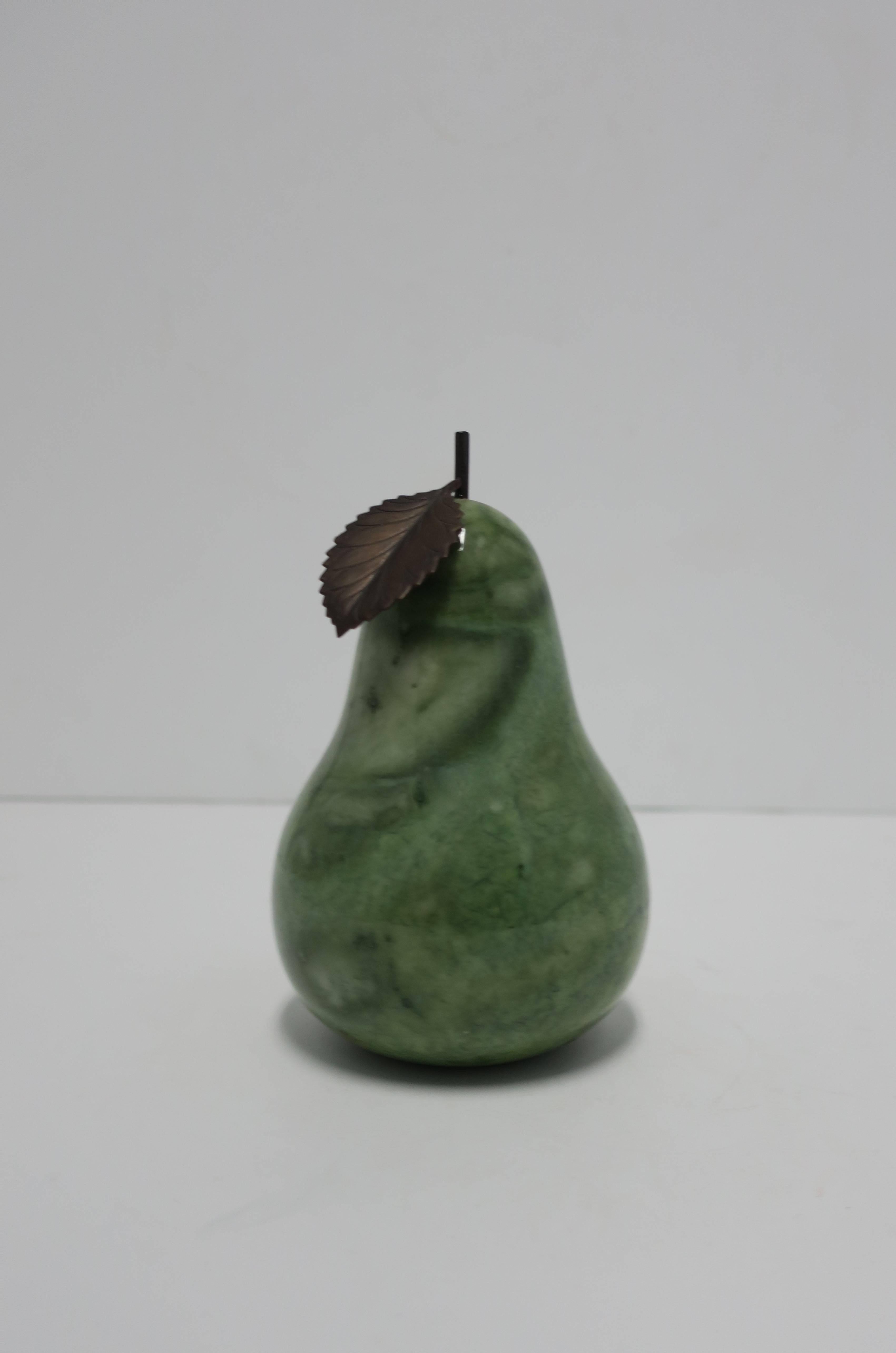 Italian Green Alabaster Mable Decorative Pear Fruit Sculpture In Good Condition In New York, NY